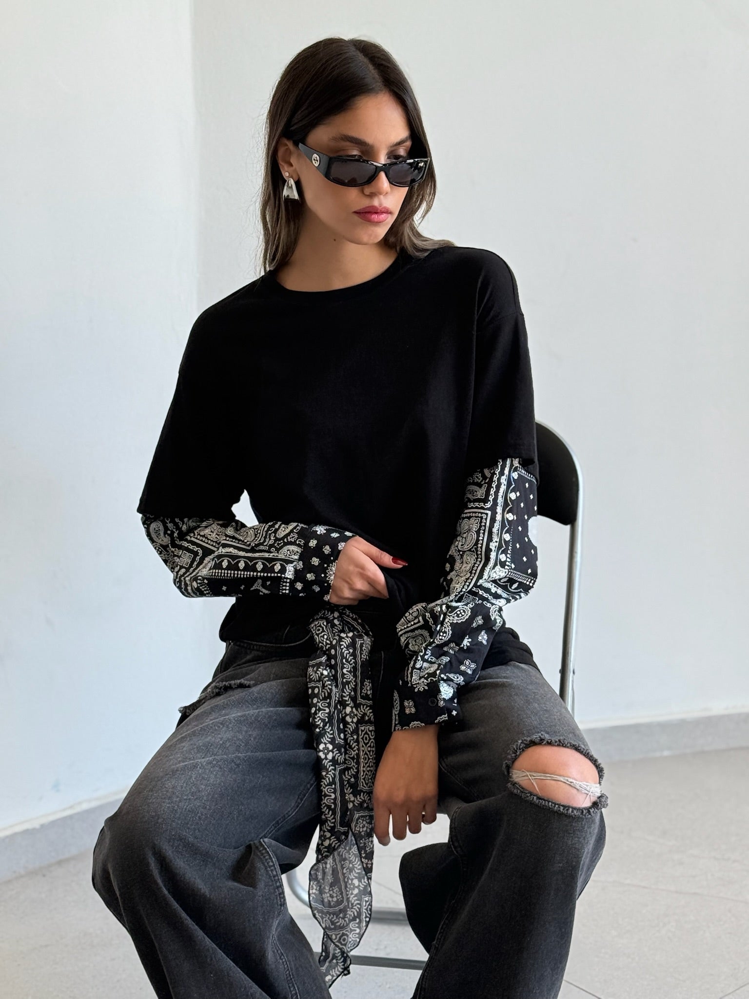 חולצת לואיז שחור