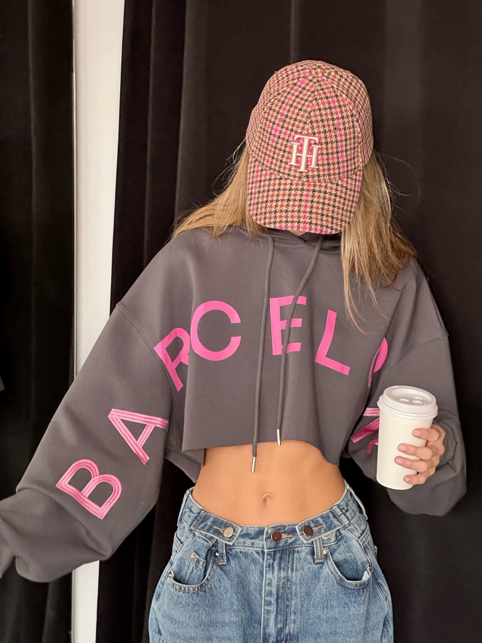 סווצ׳ר קרופ ברצה אפור כהה