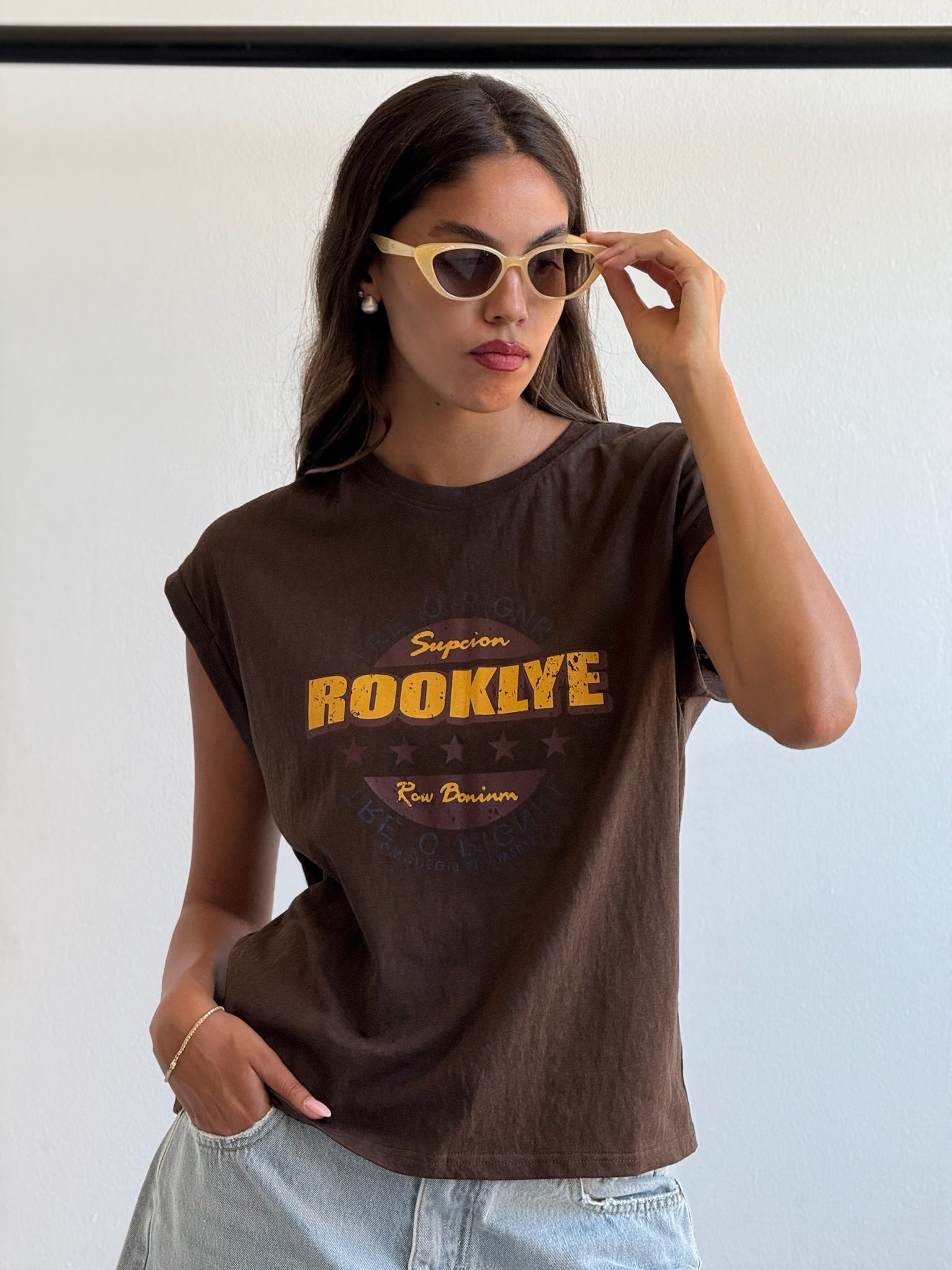 חולצת סאבי חום