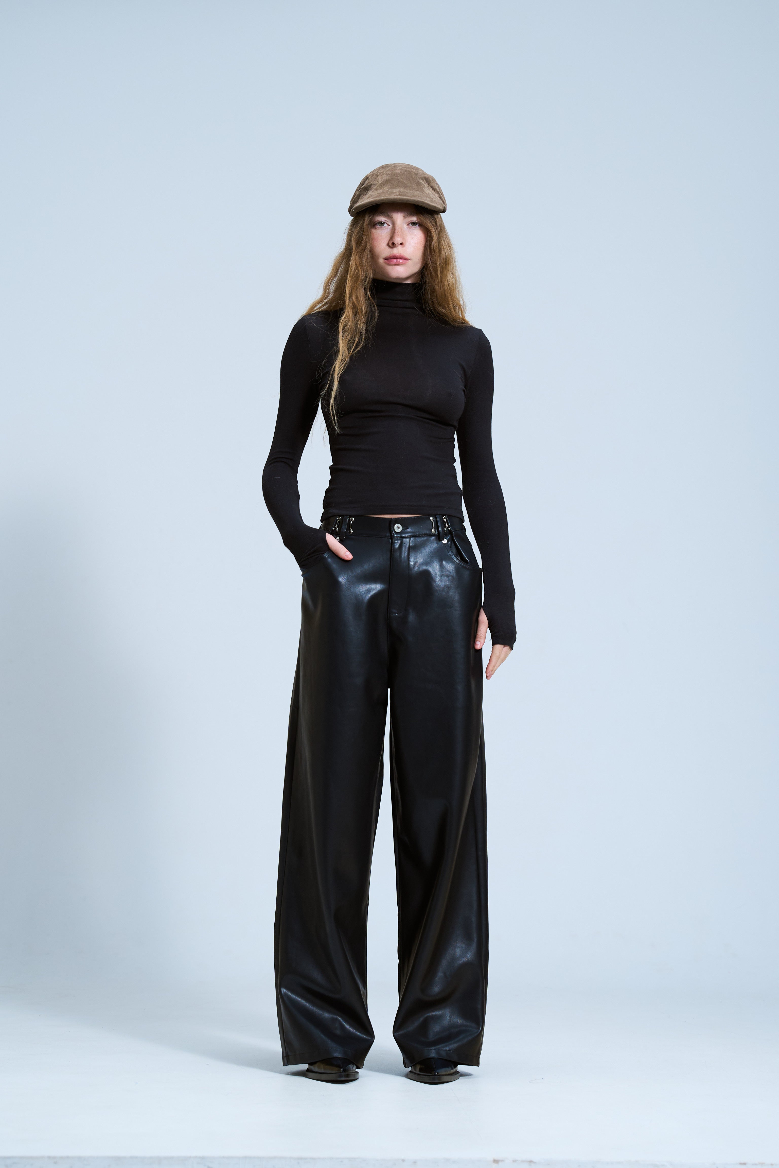 חולצת גולף טוני שחור