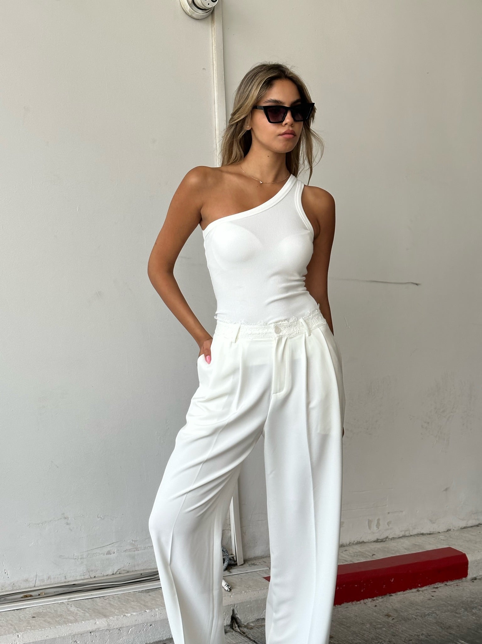 מכנס סופיה לבן