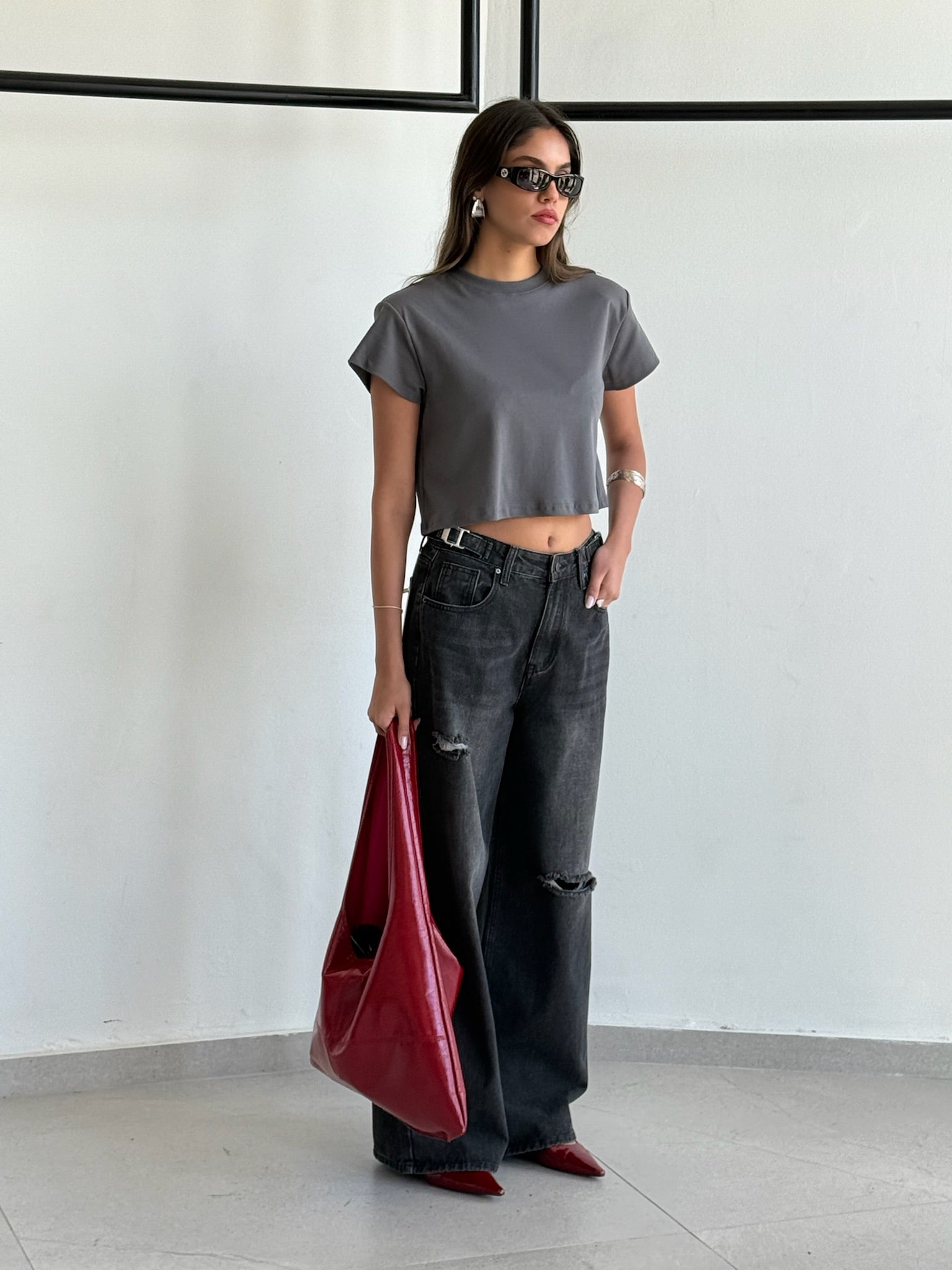 חולצת בילי אפור