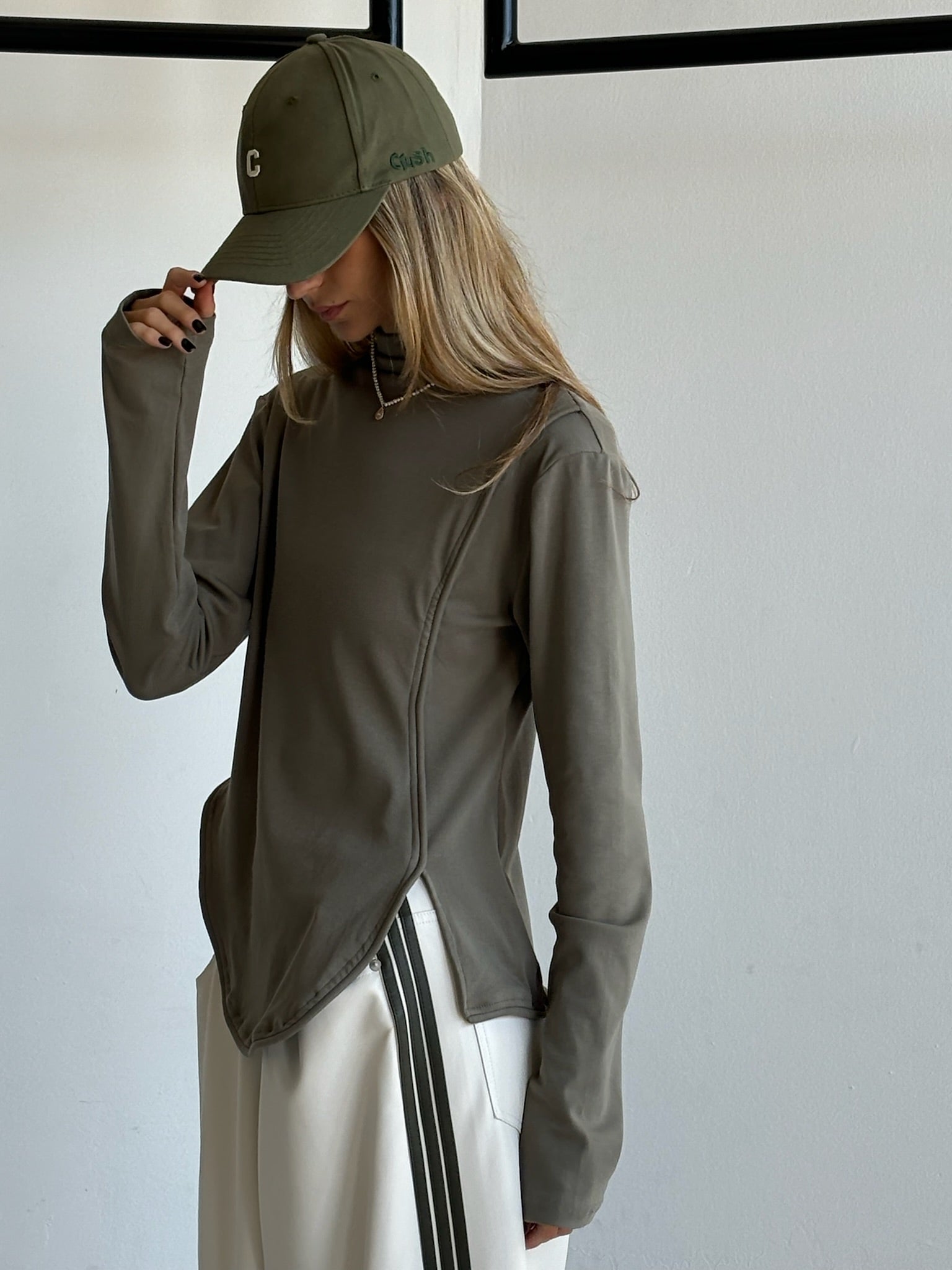 חולצת אביאור זית