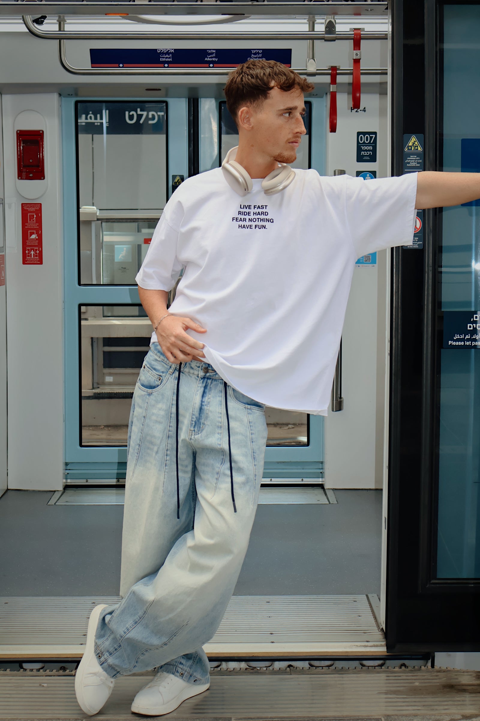 חולצת דיויד לבן