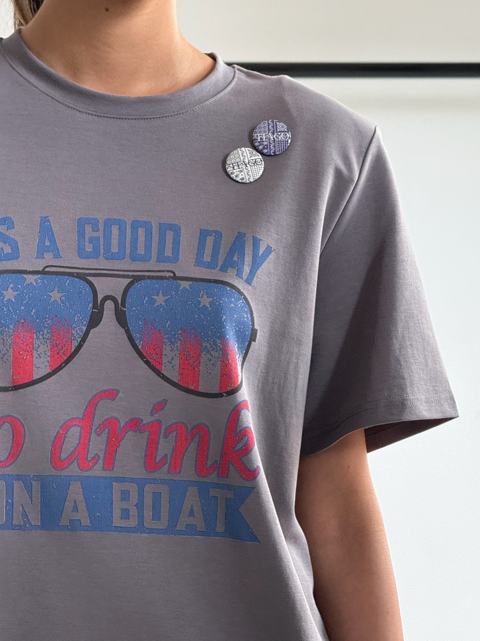 חולצת מיה אפור כהה