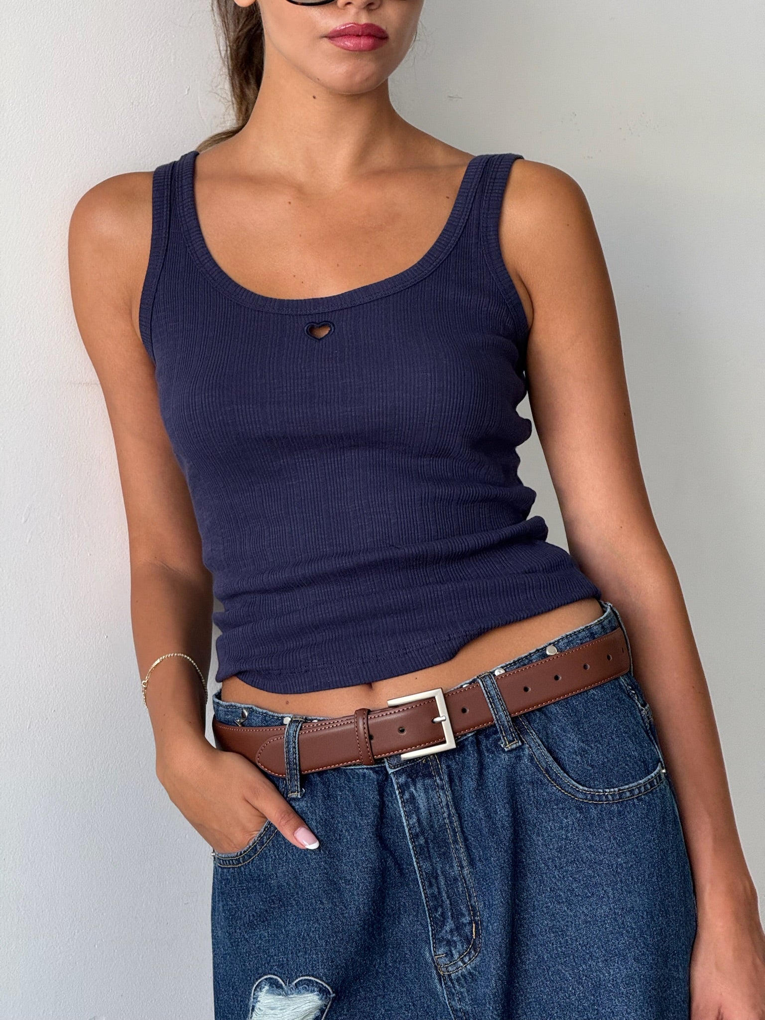 גופיית אלבי כחול