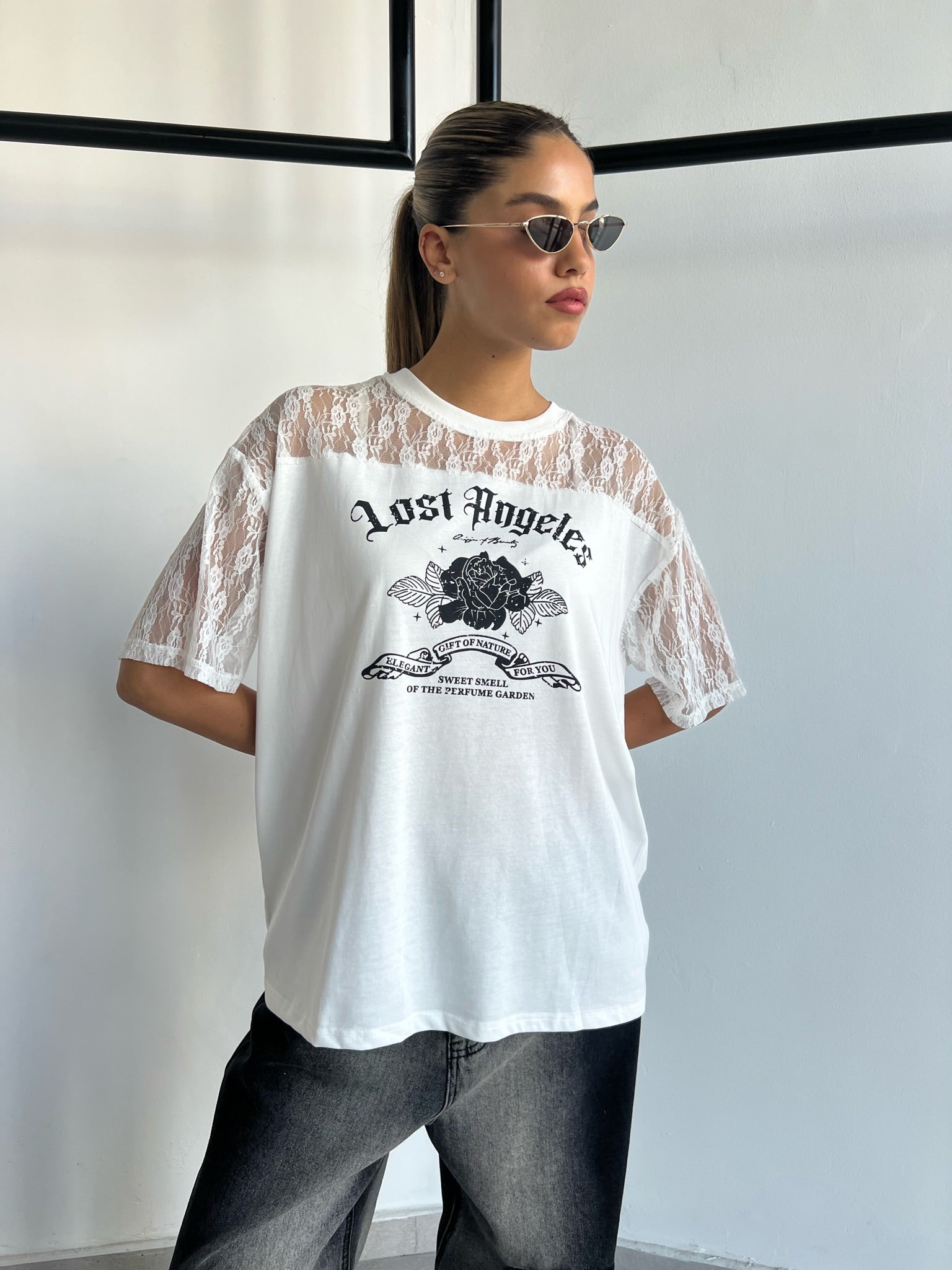 חולצת נלי לבן