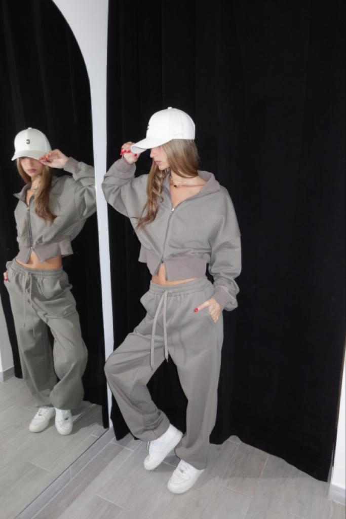 חליפת ניל זית