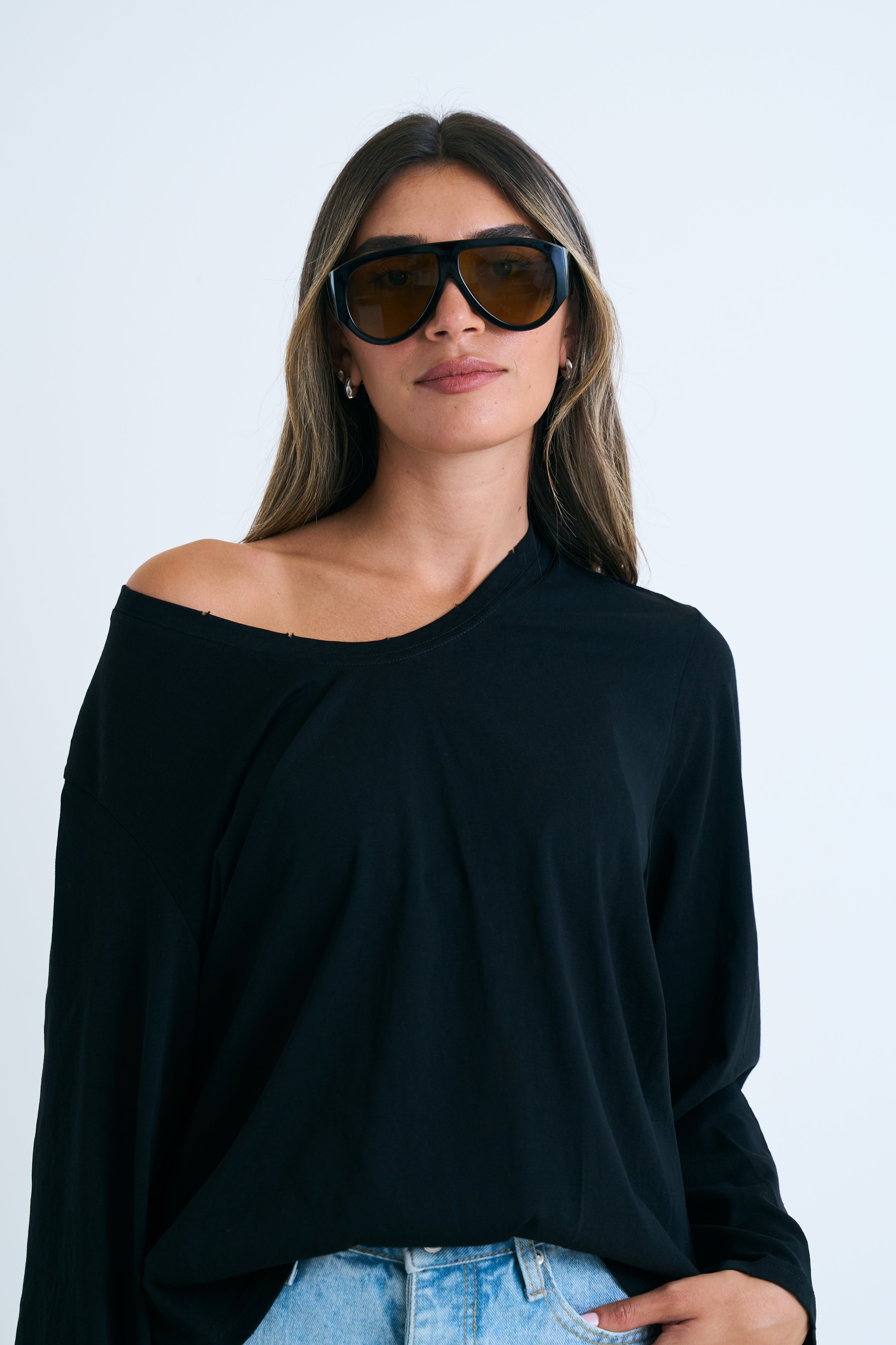 חולצת נליה שחור