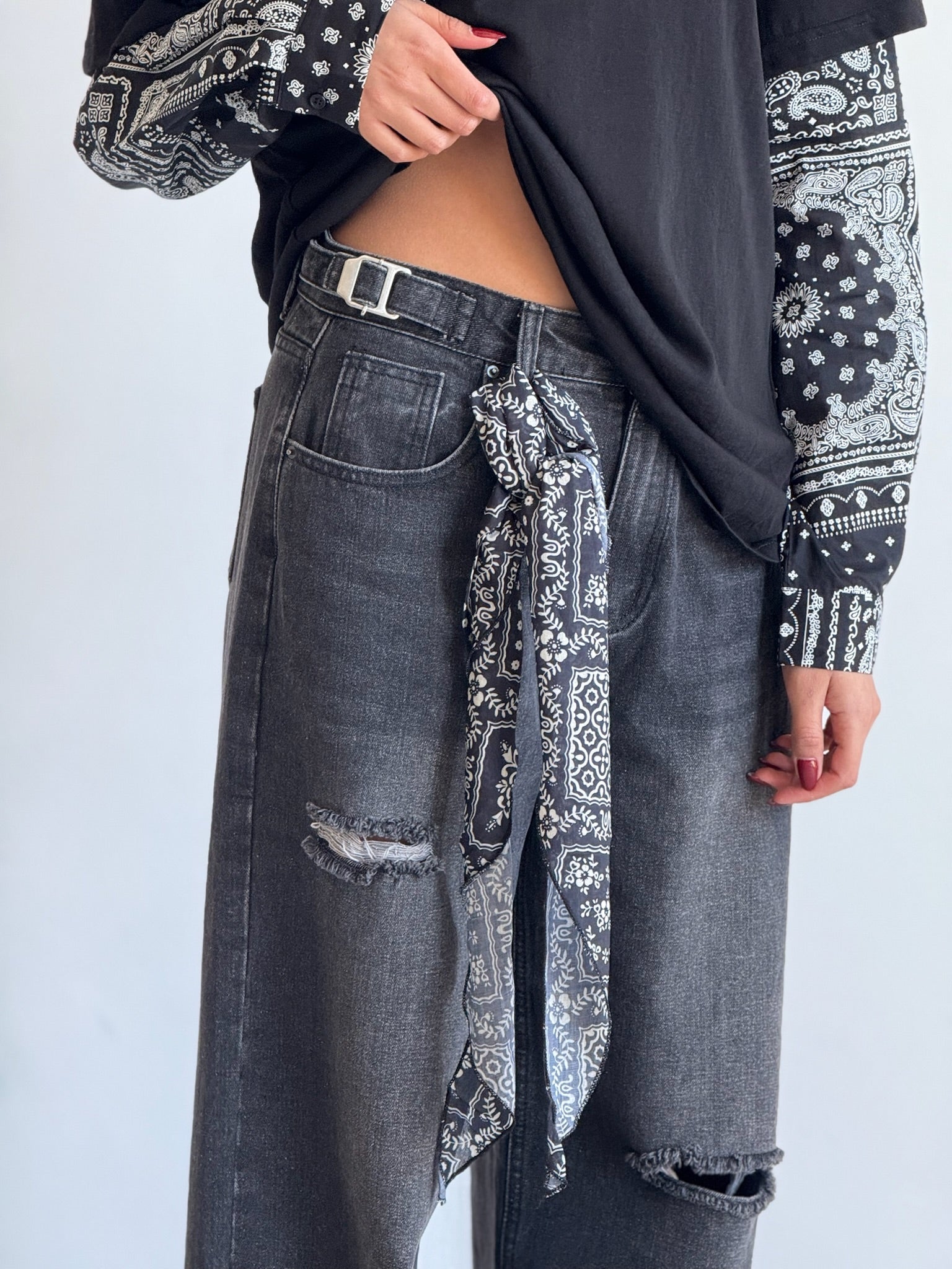 חולצת לואיז שחור