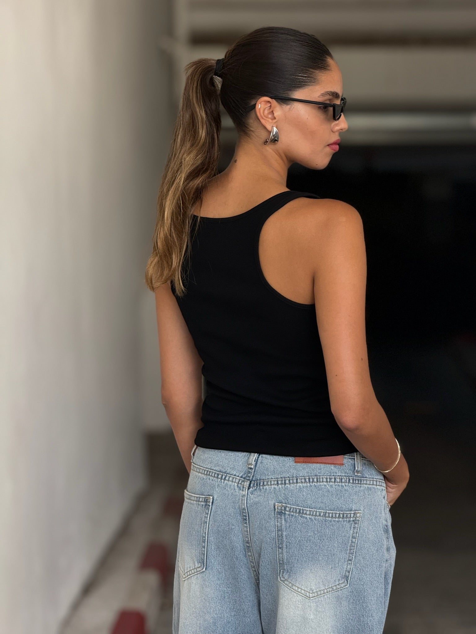 גופיית ליאנה שחור