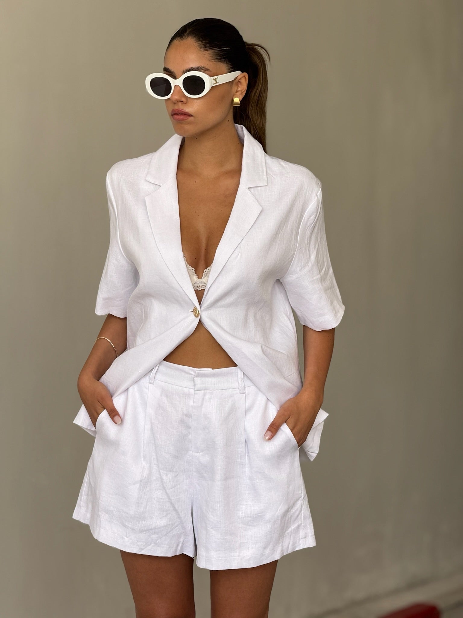 חליפת מור פשתן לבן