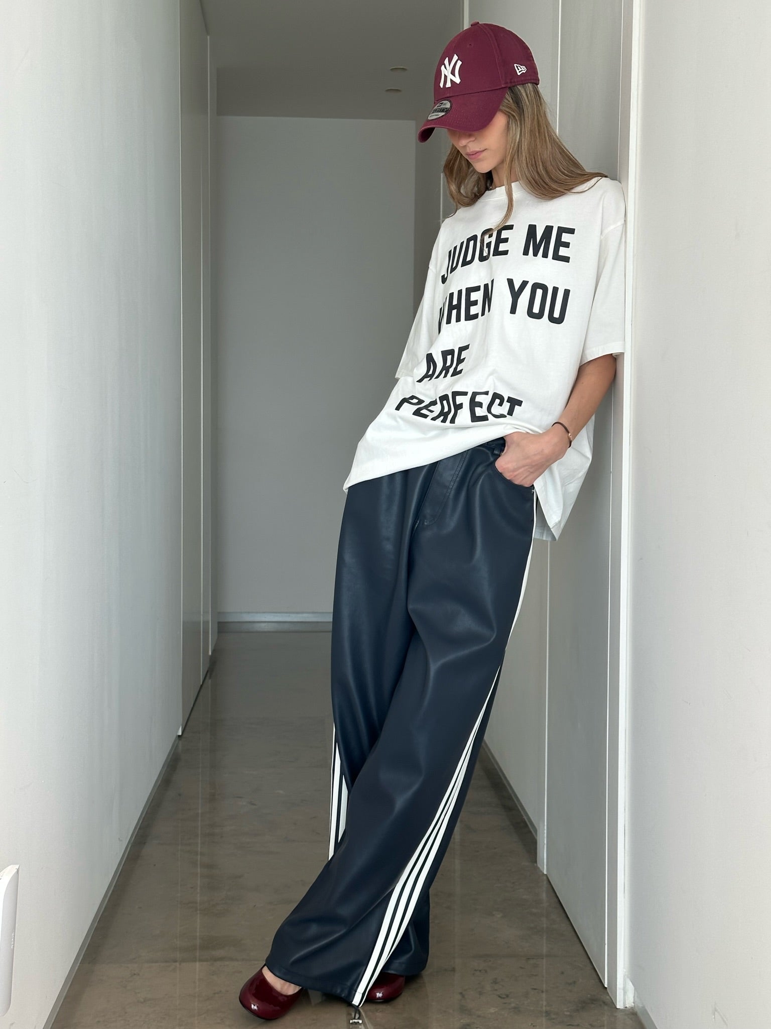 מכנס דמוי עור לורן כחול כהה