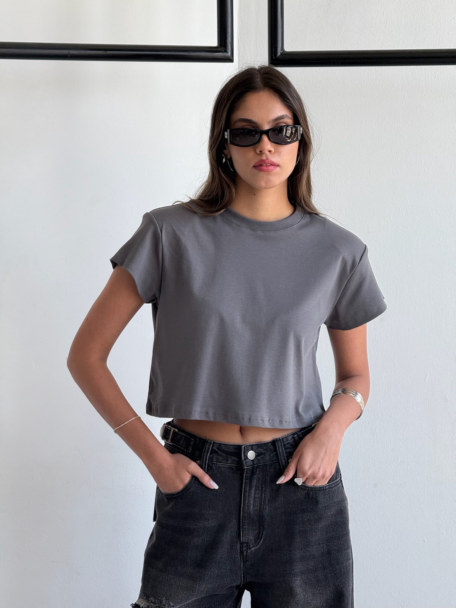 חולצת בילי אפור