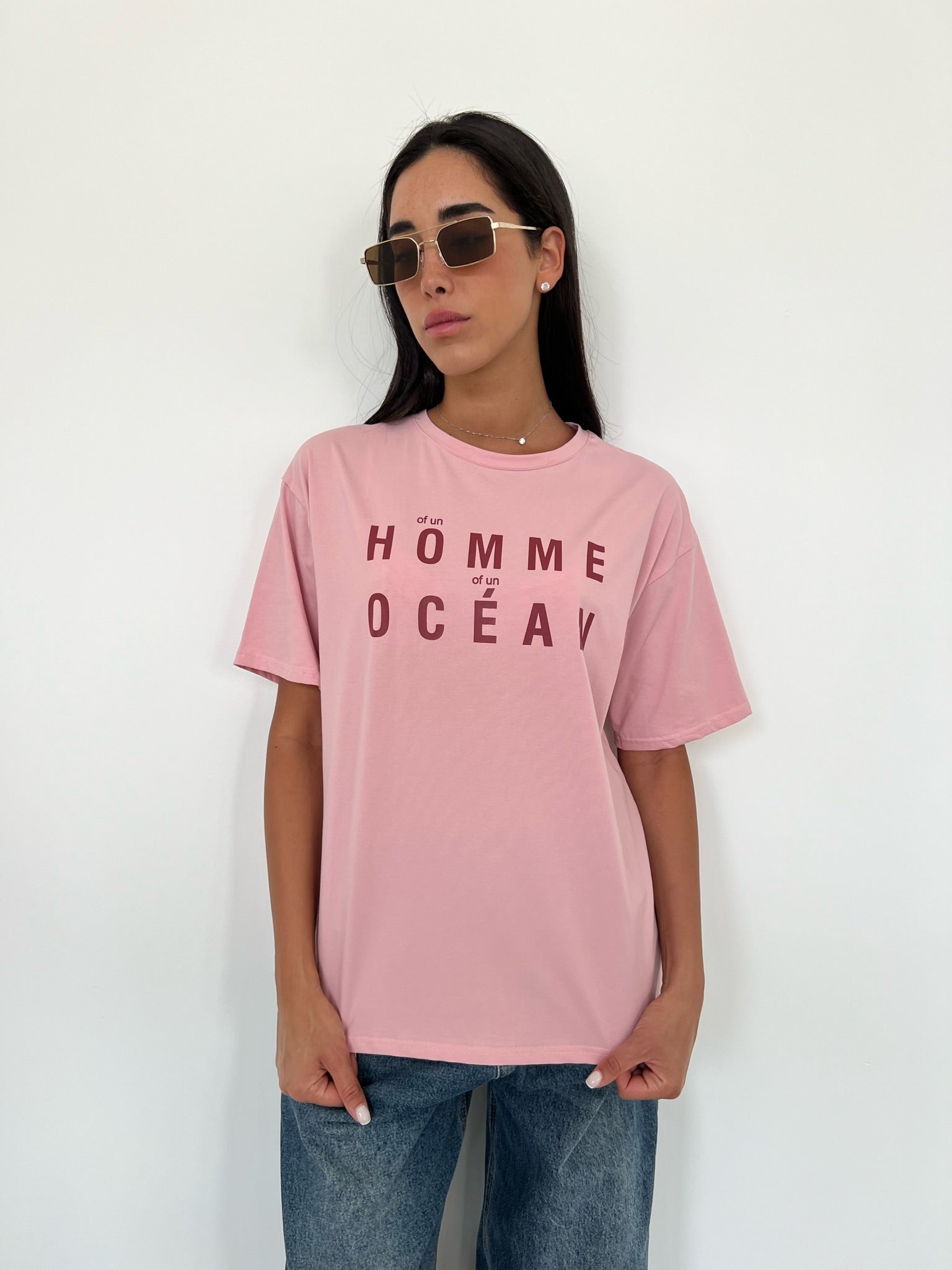 חולצת לירי ורוד