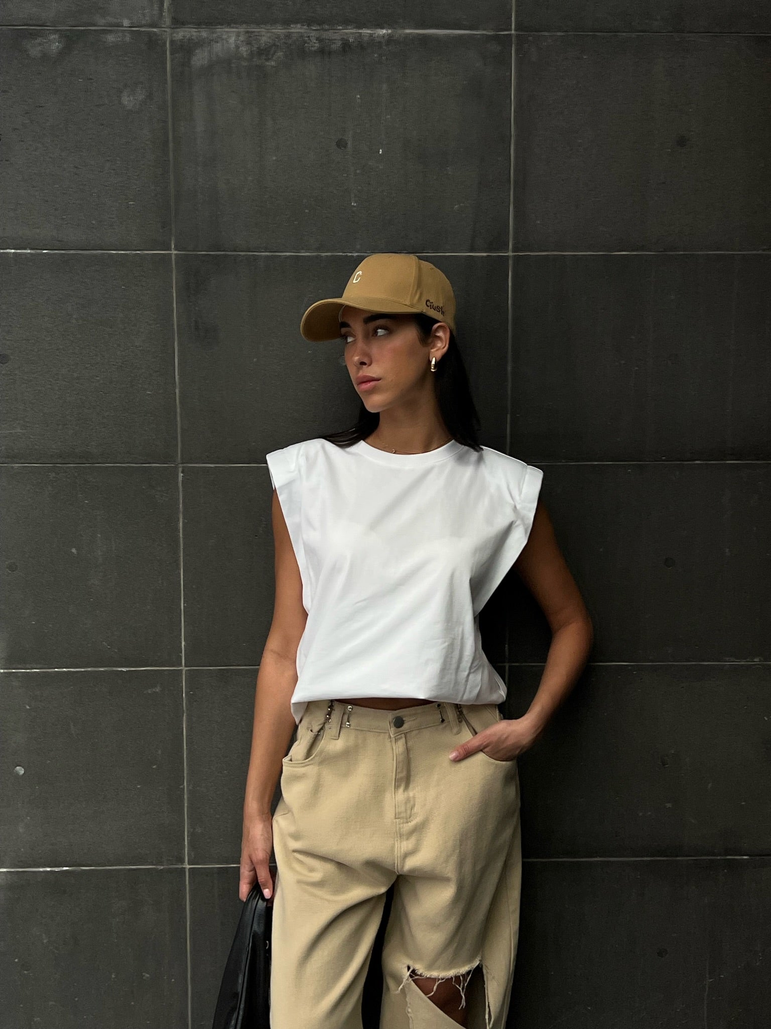 חולצת אור לבן