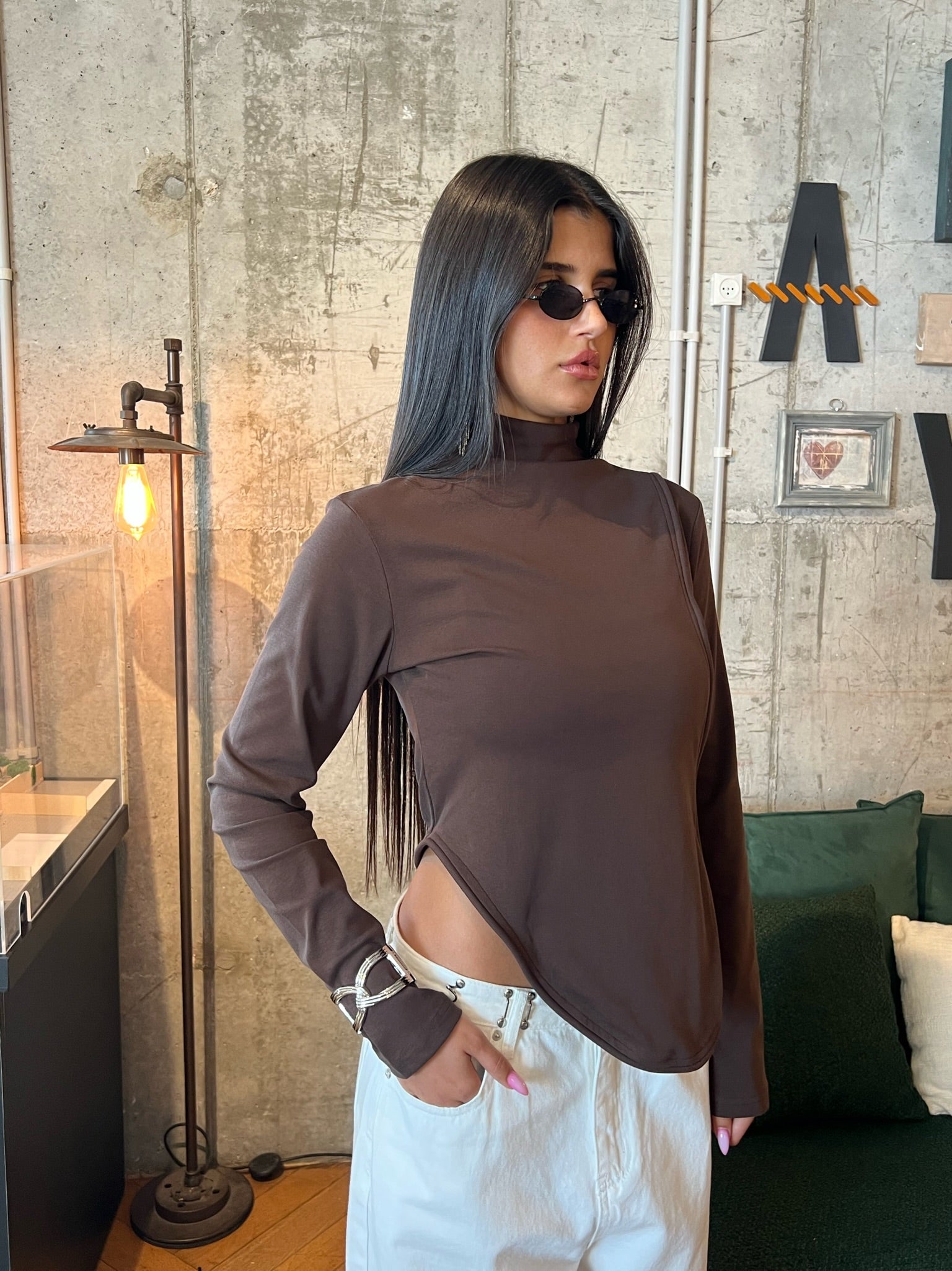 חולצת אביאור חום