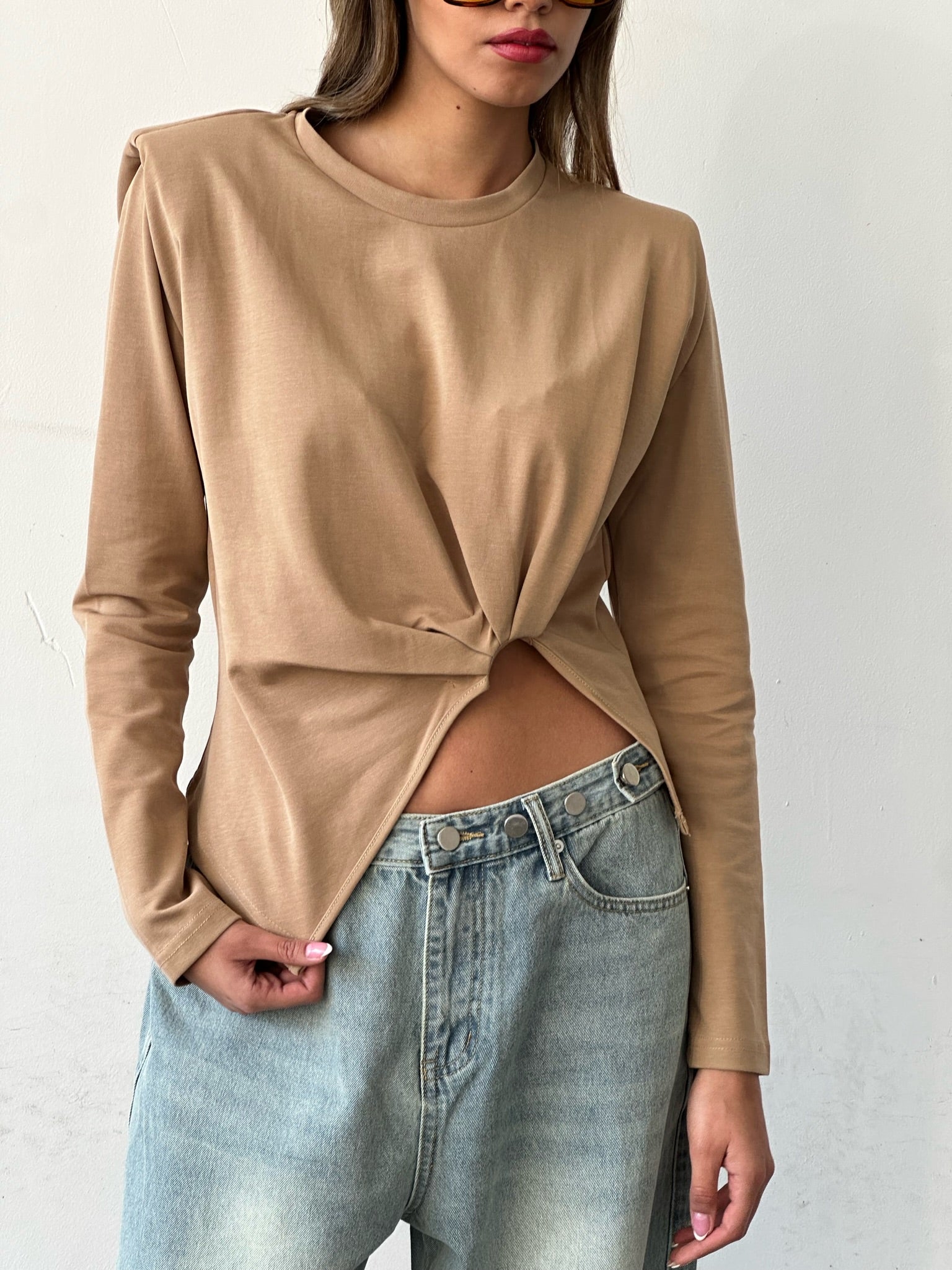 חולצת אליה קאמל