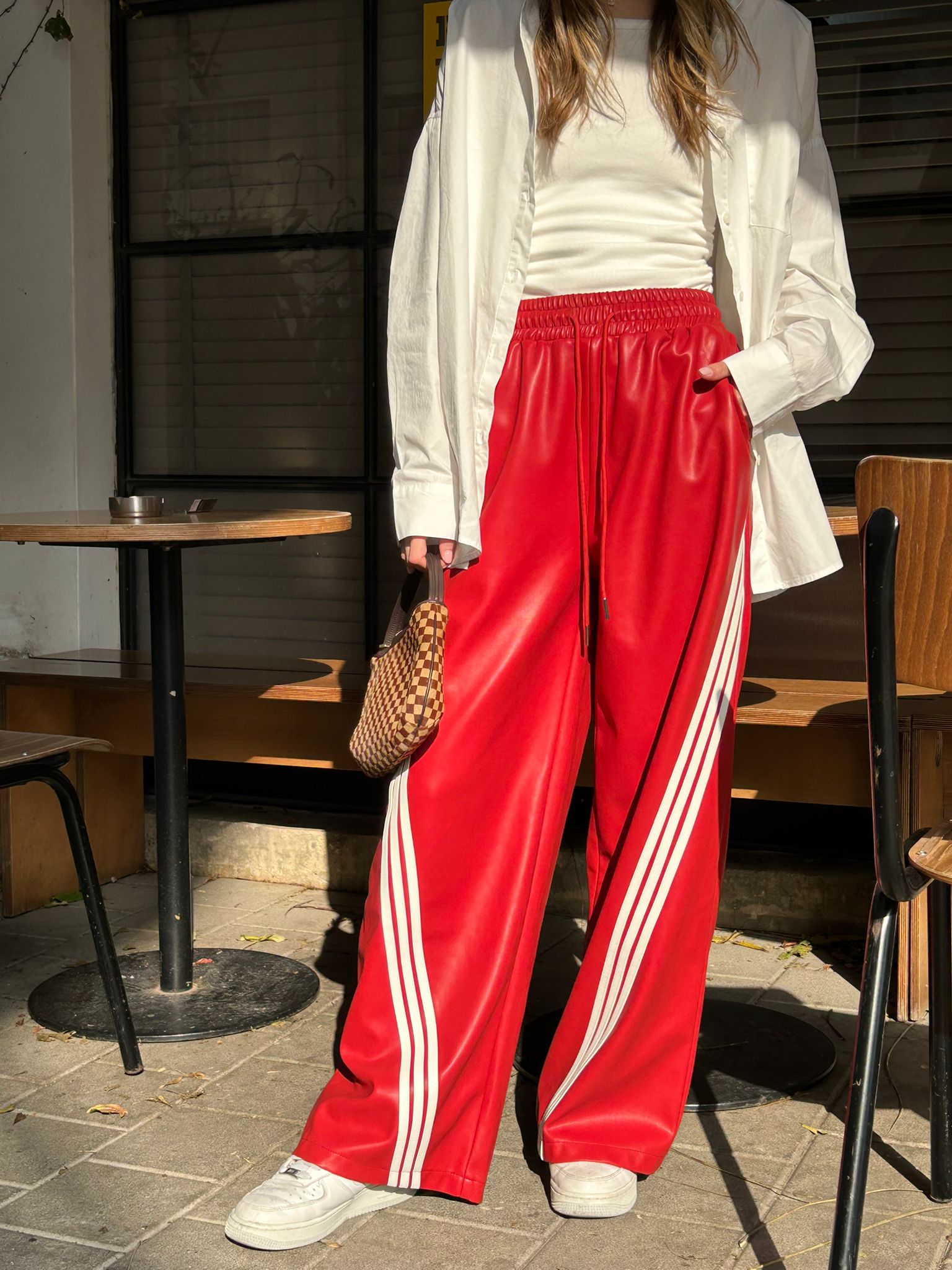 מכנס תאי דמוי עור אדום