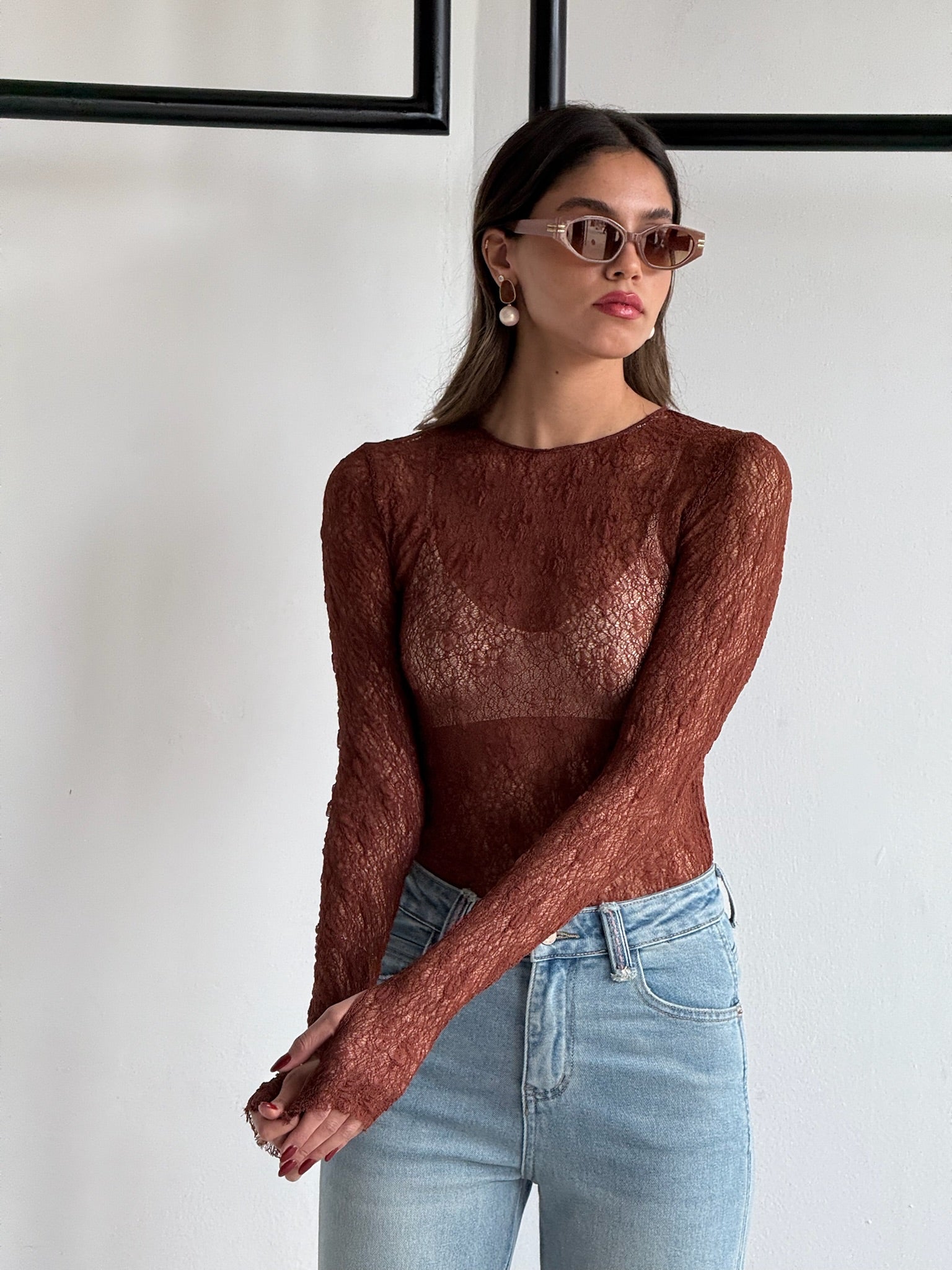 חולצת אליאן תחרה חום