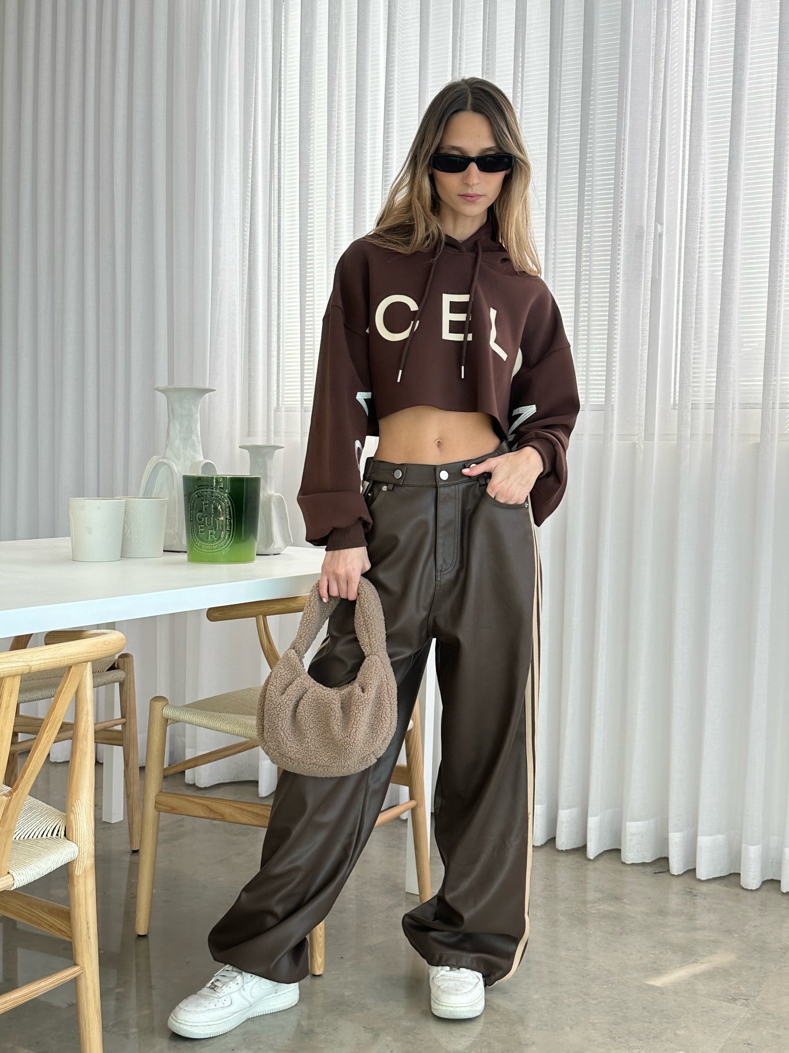 מכנס דמוי עור לורן חום