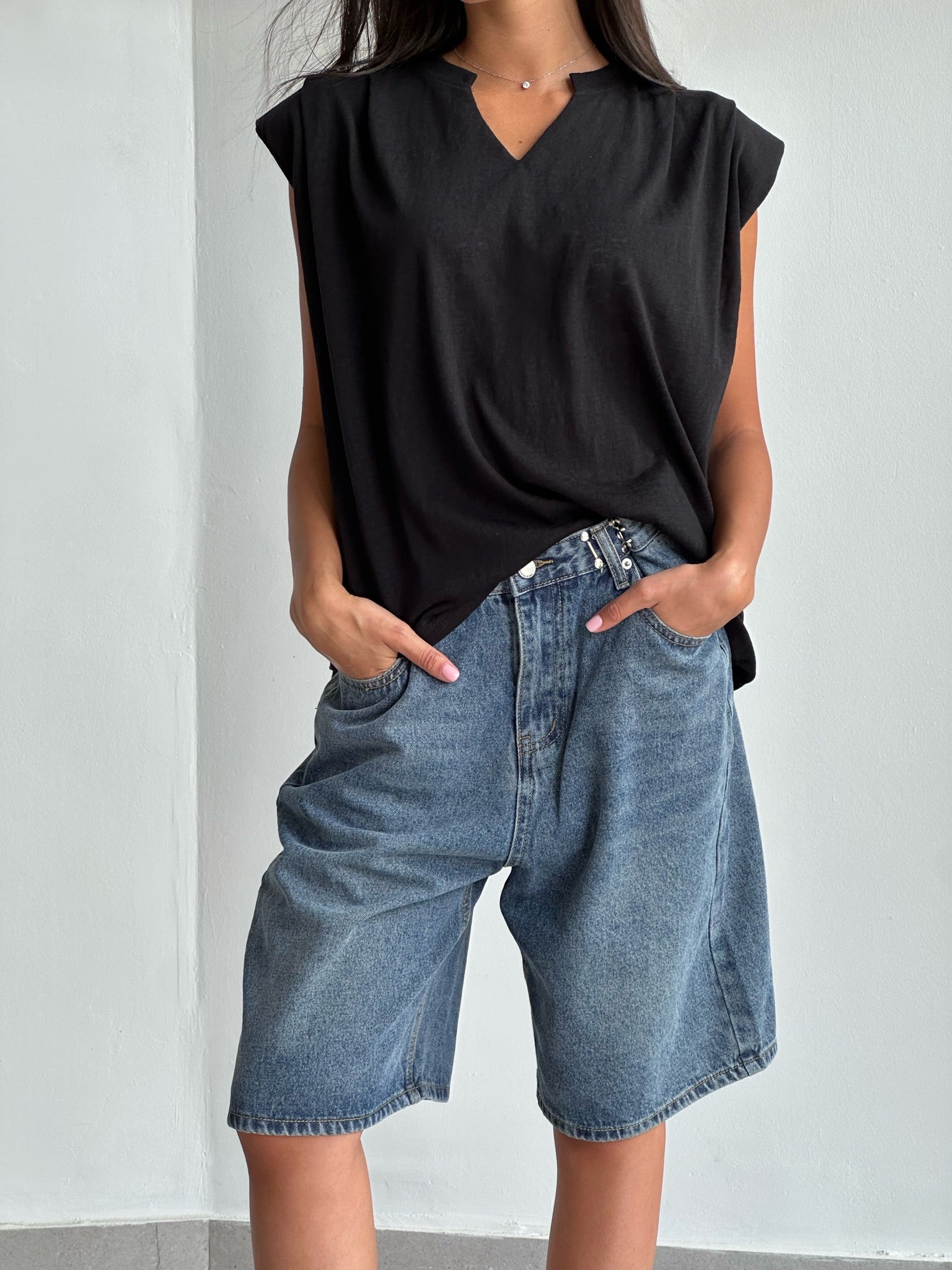 Black Uri shirt