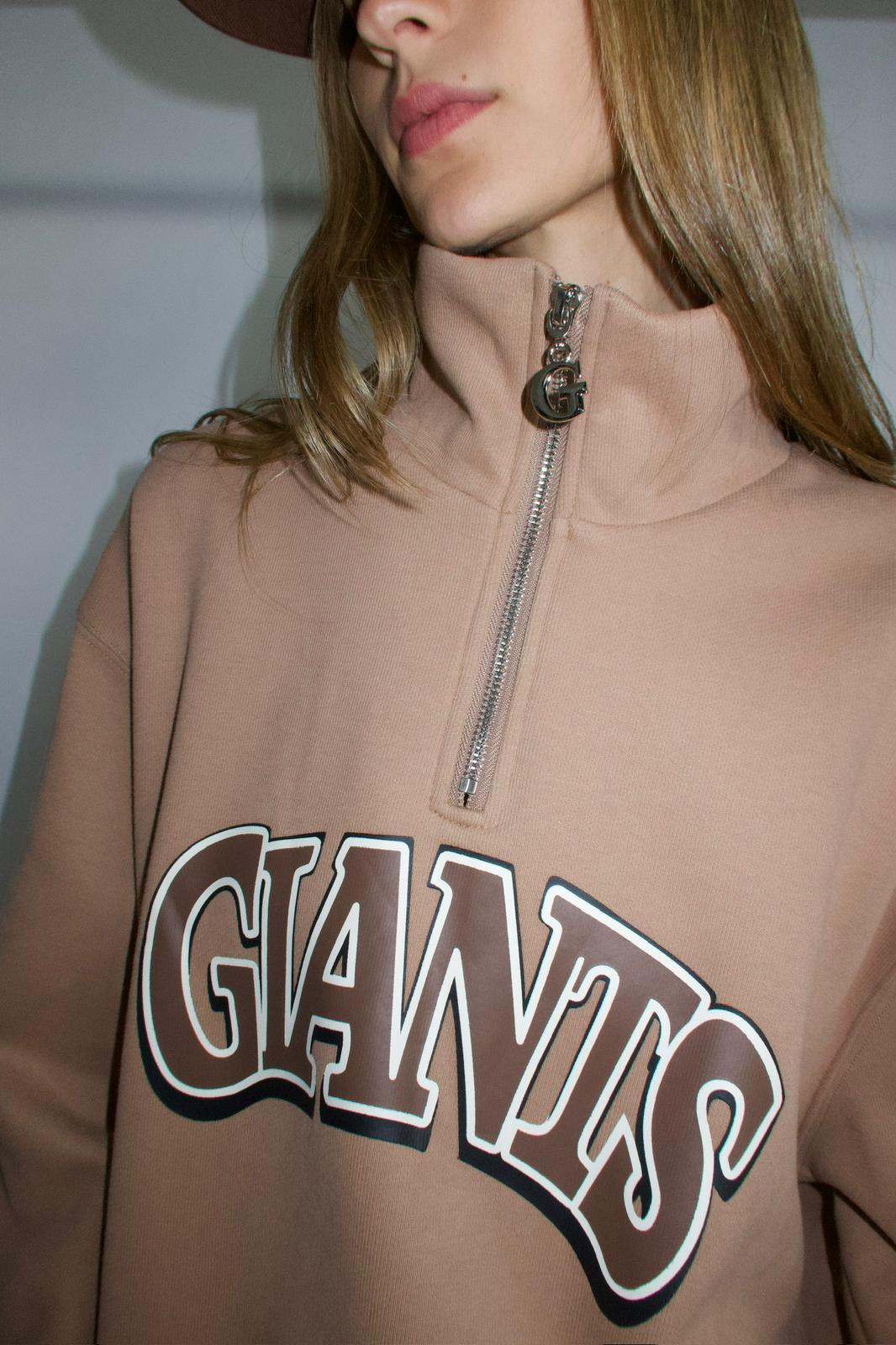 סווצר ליב קאמל