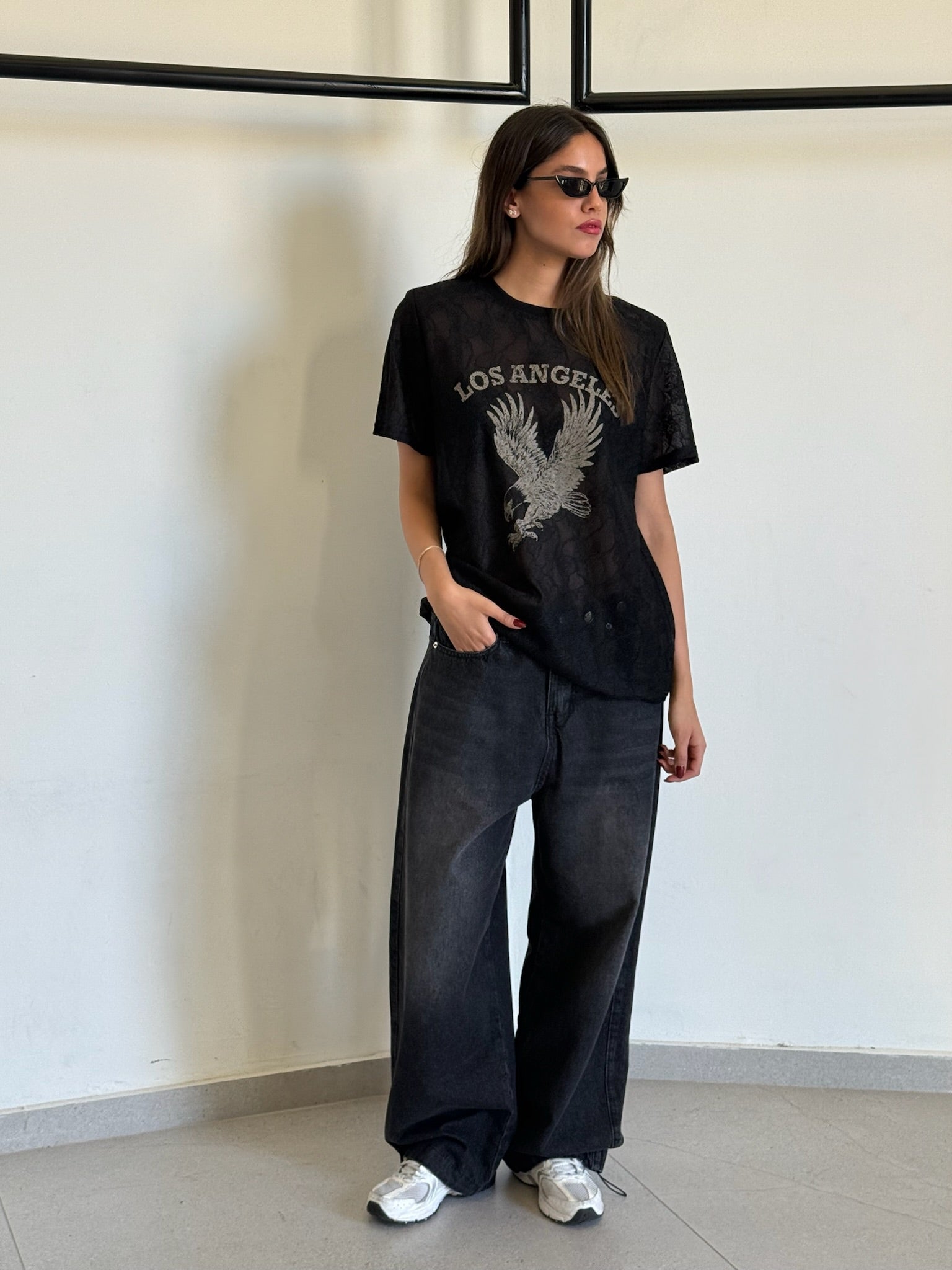 חולצת אל תחרה