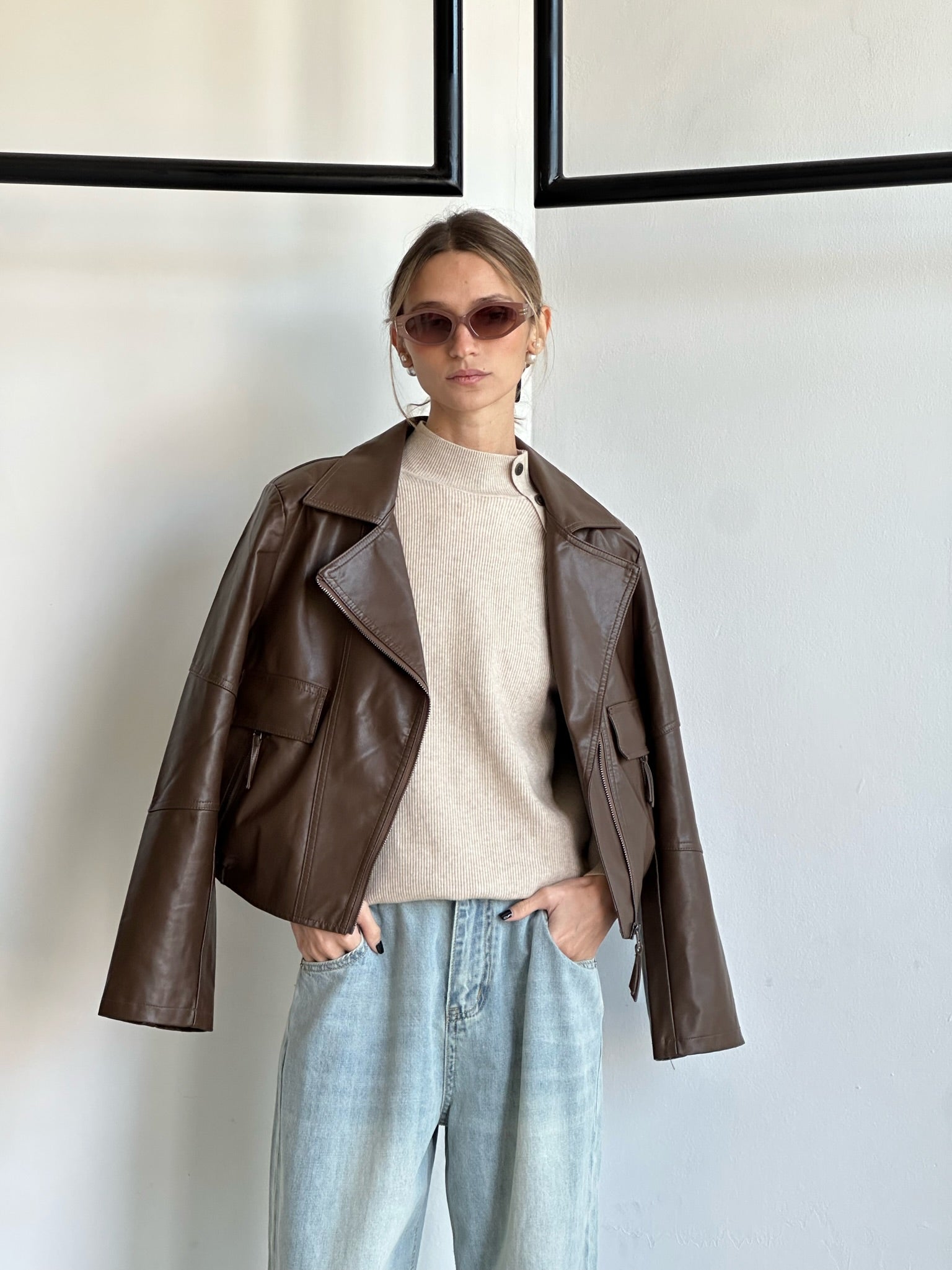 ג׳קט אוליביה דמוי עור חום