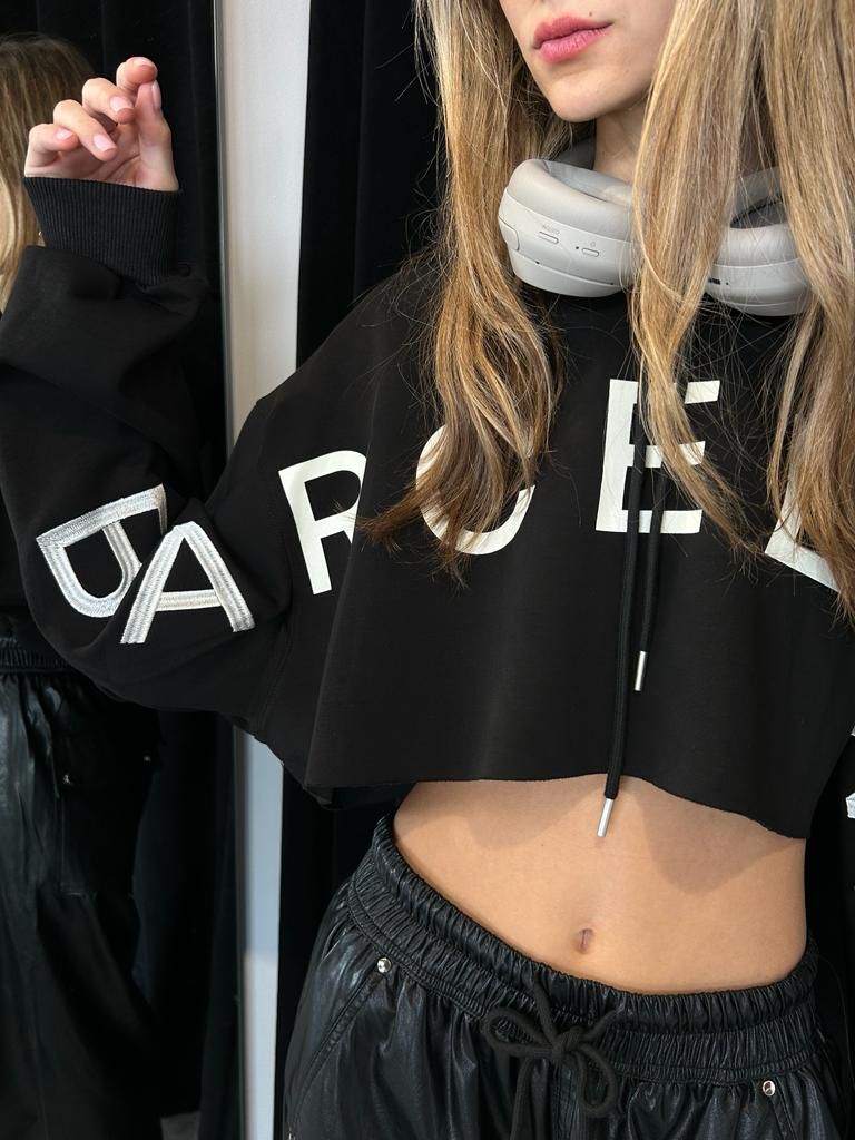 סווצ׳ר קרופ ברצה שחור