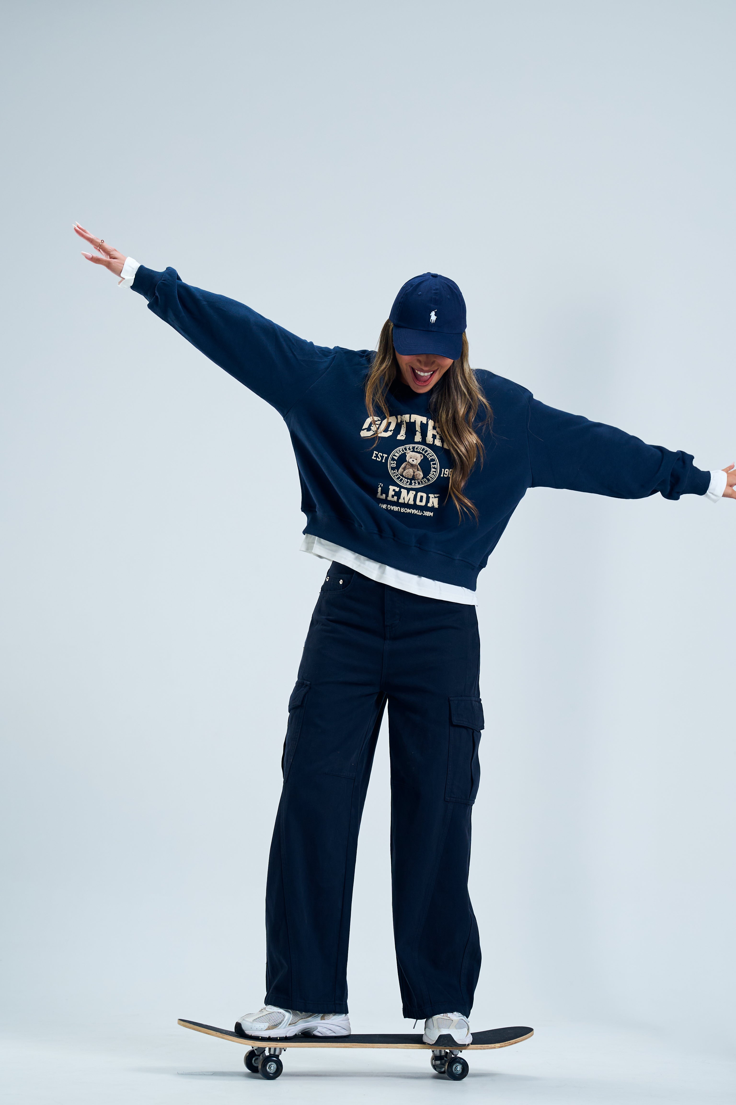 סווצר אן כחול