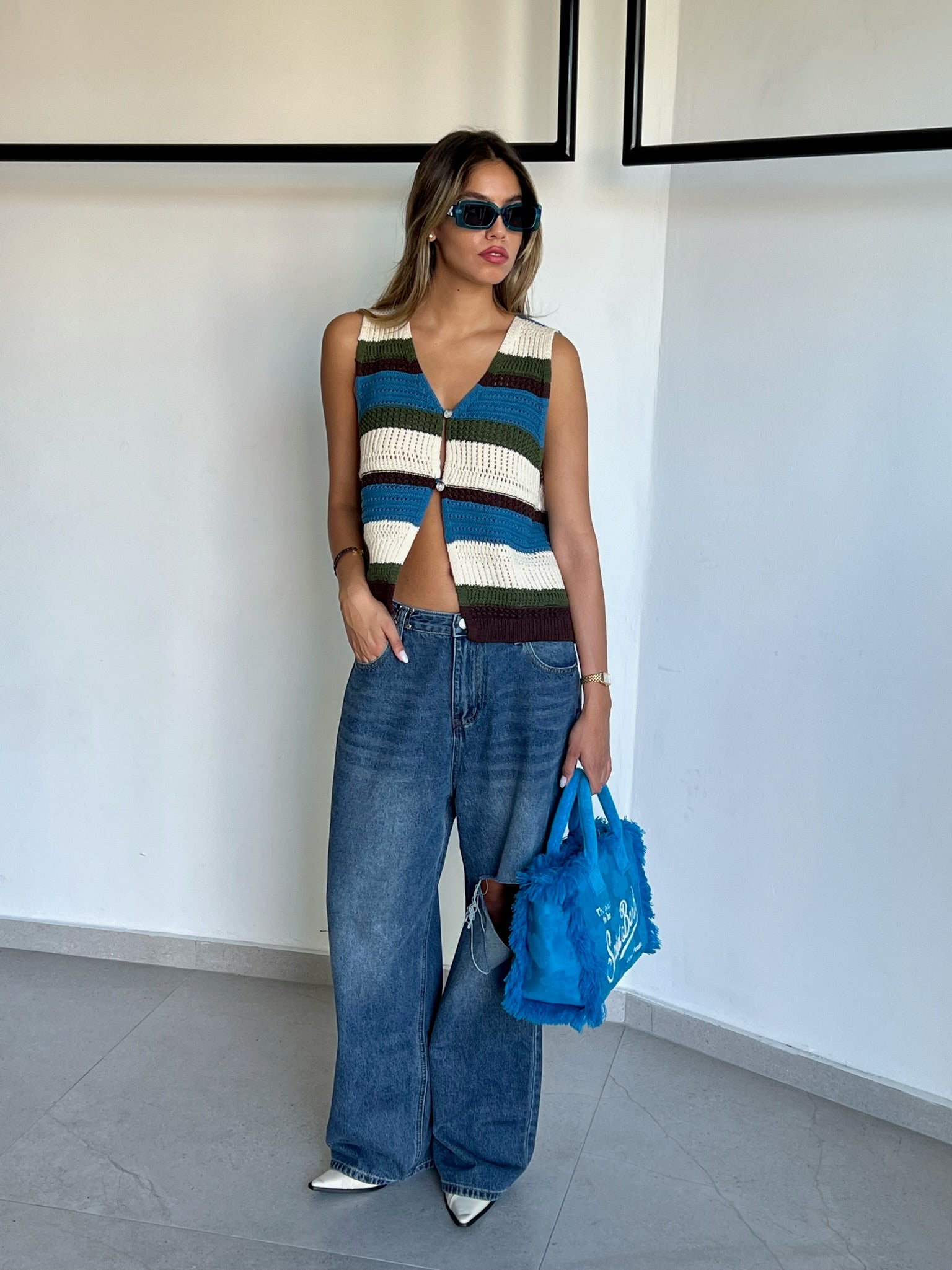 וסט סריג רז