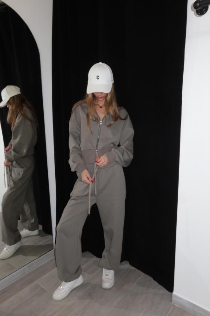 חליפת ניל זית