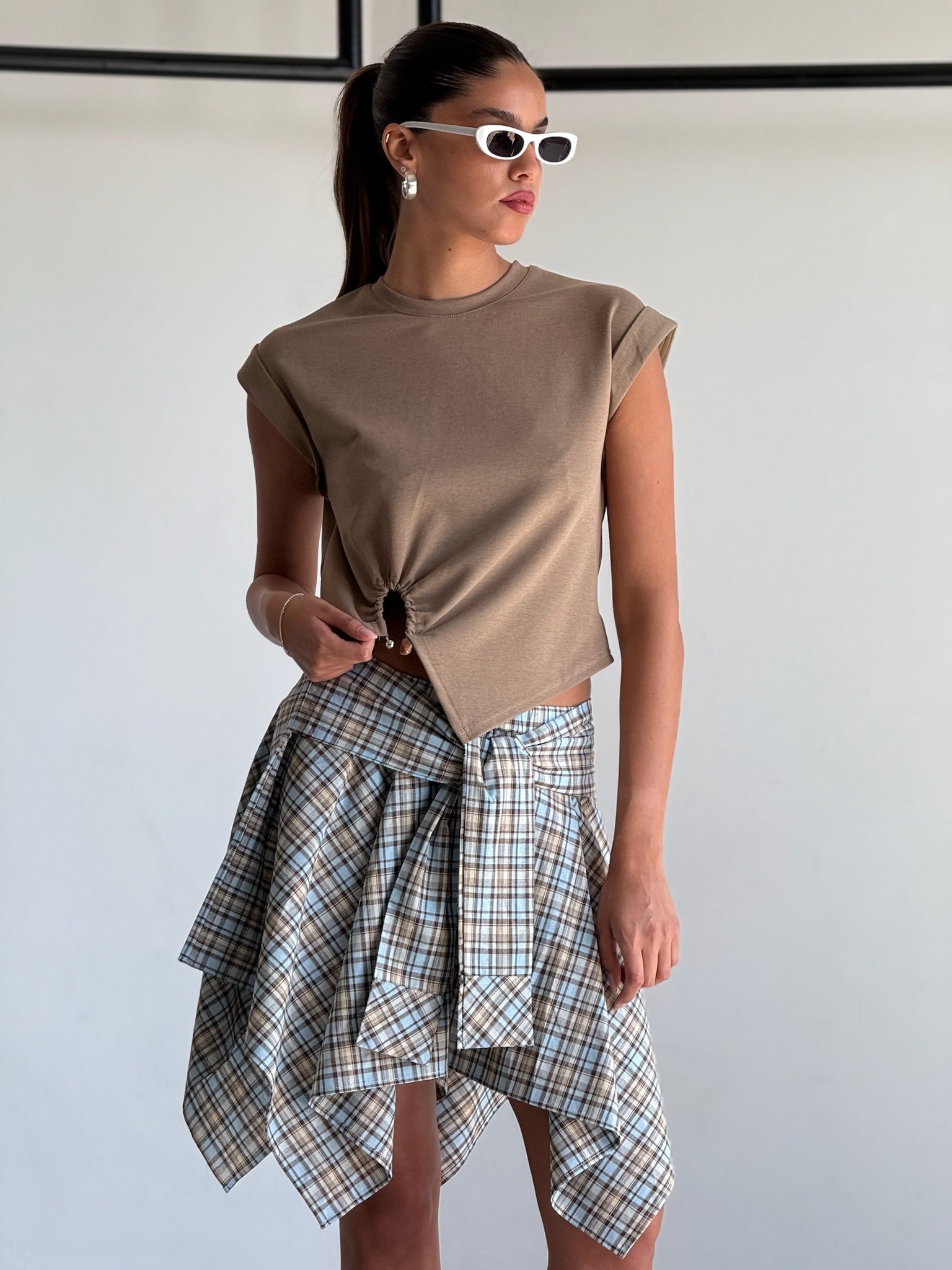 חולצת ראם חום