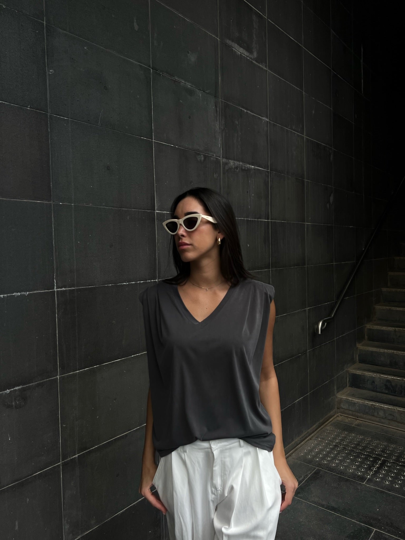 חולצת אביה אפור