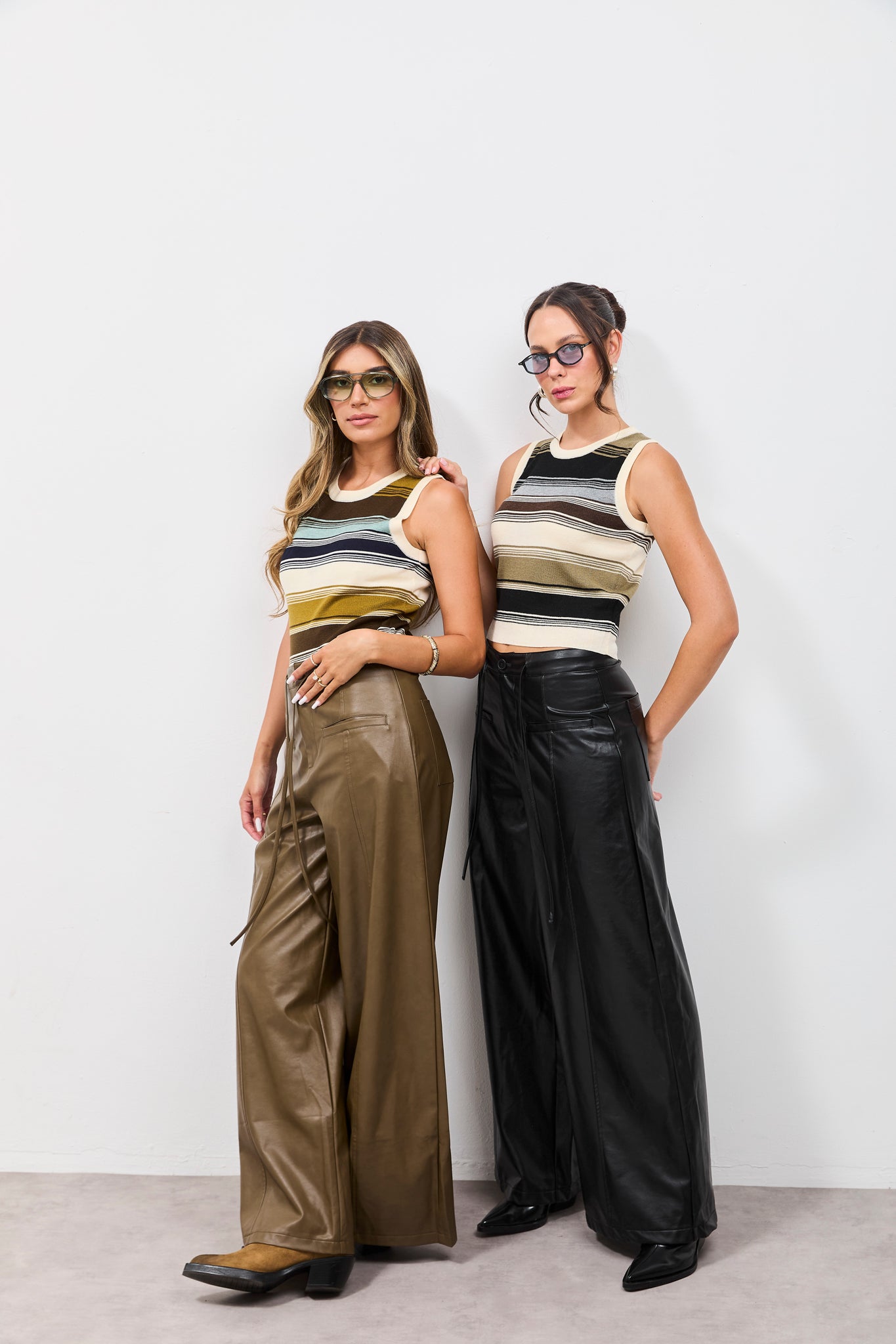 מכנס אמור דמוי עור שחור