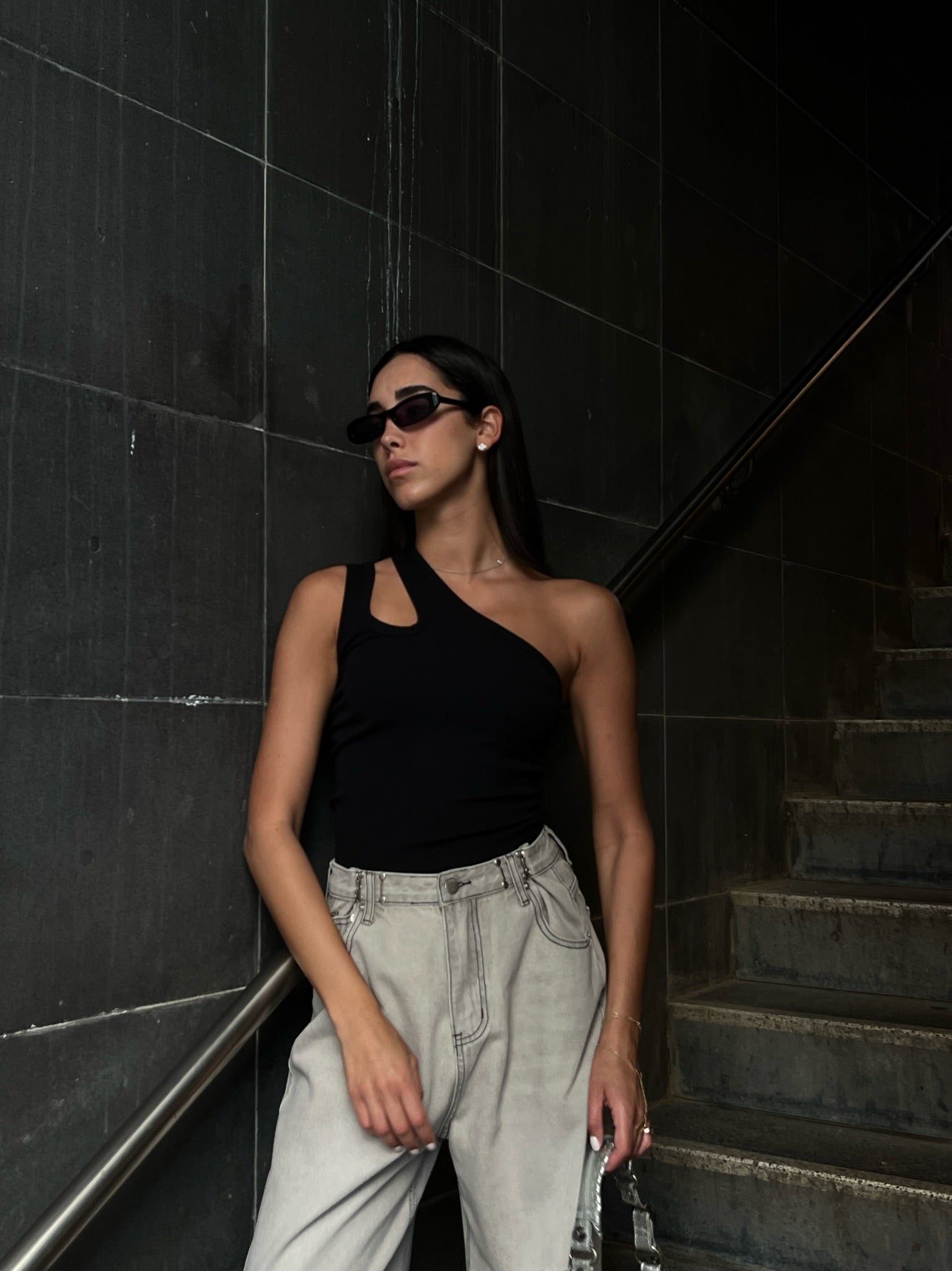 גופיית גפן שחור