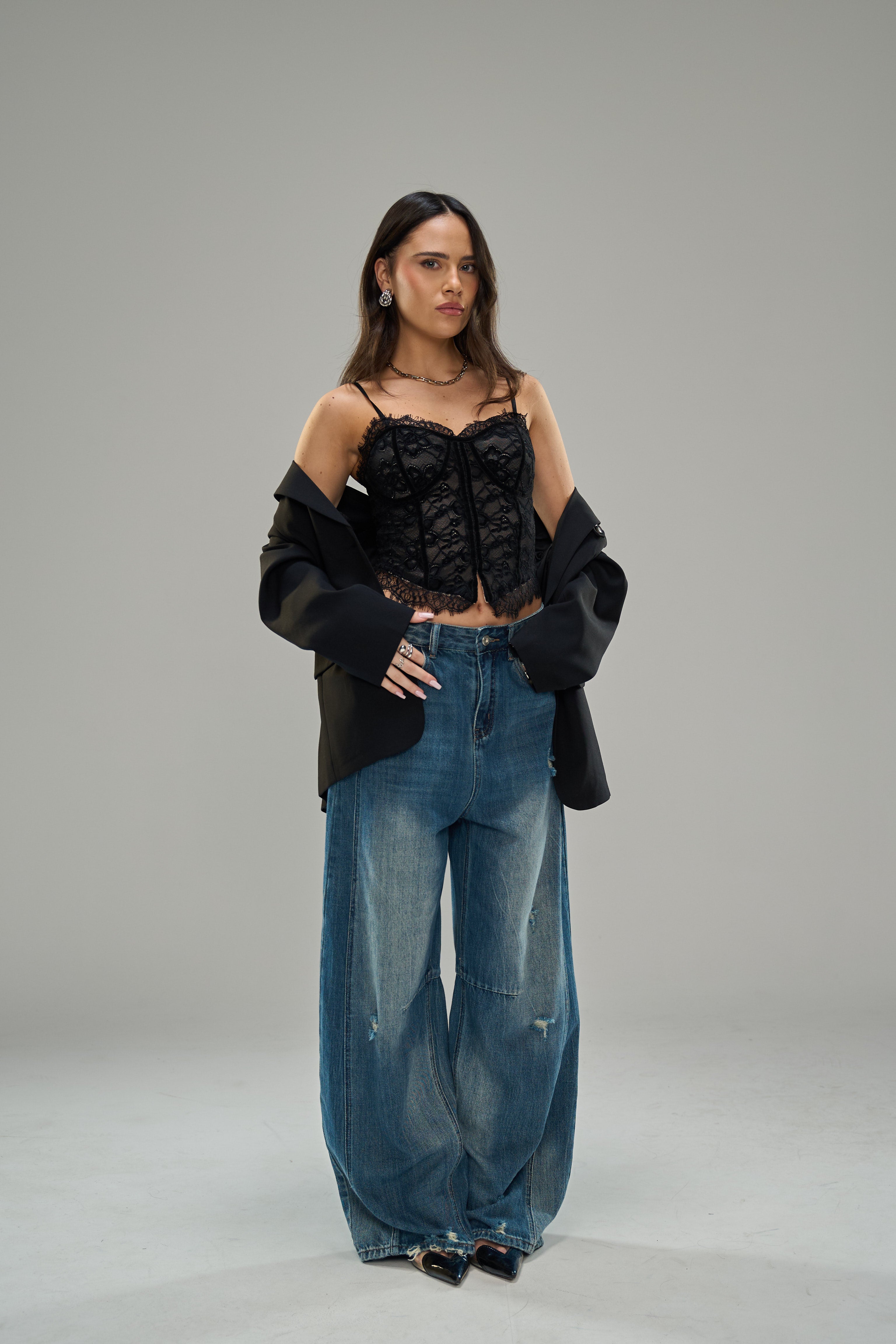 טופ לייסי שחור