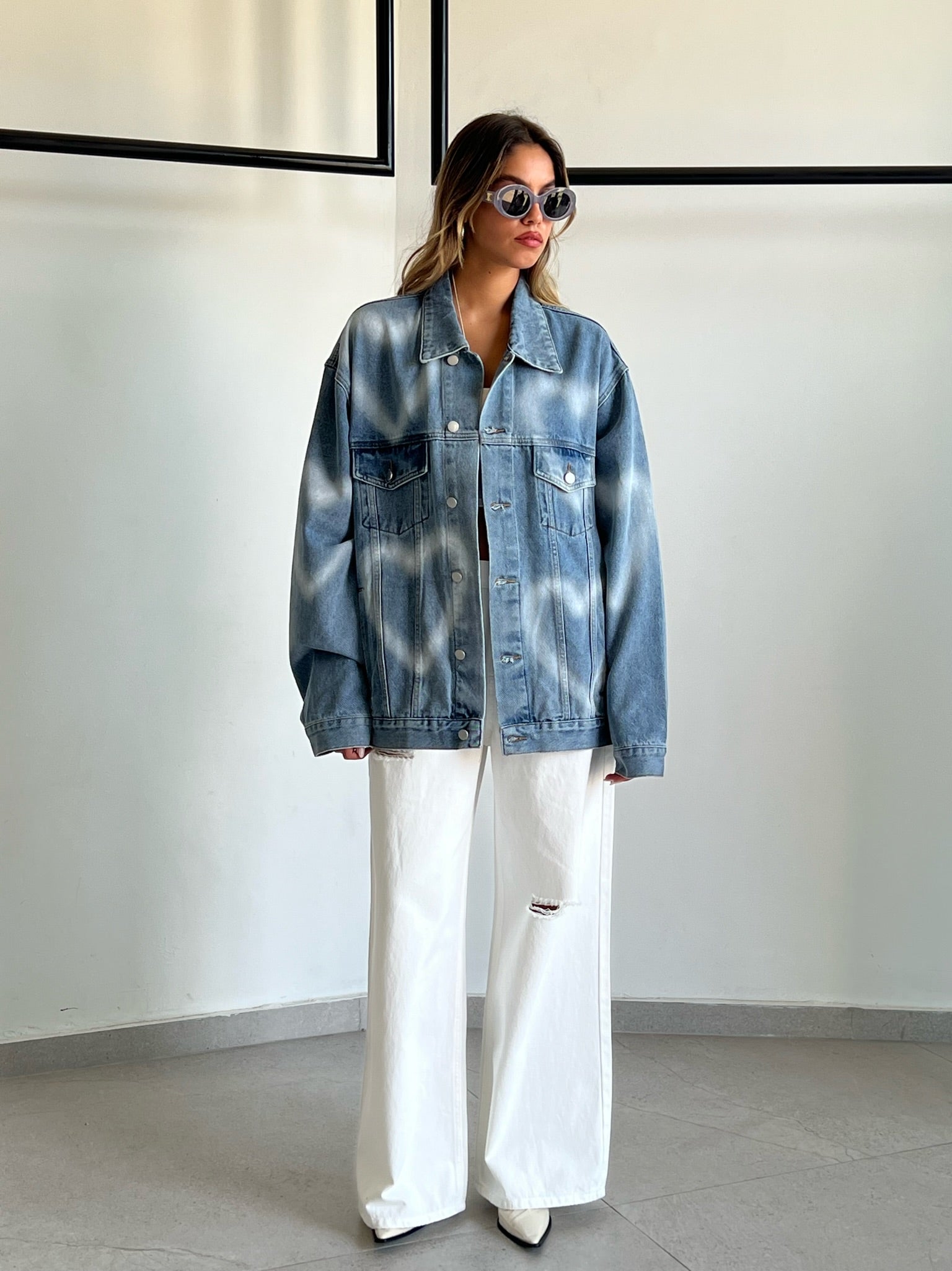 ג׳קט ג׳ינס אלבי