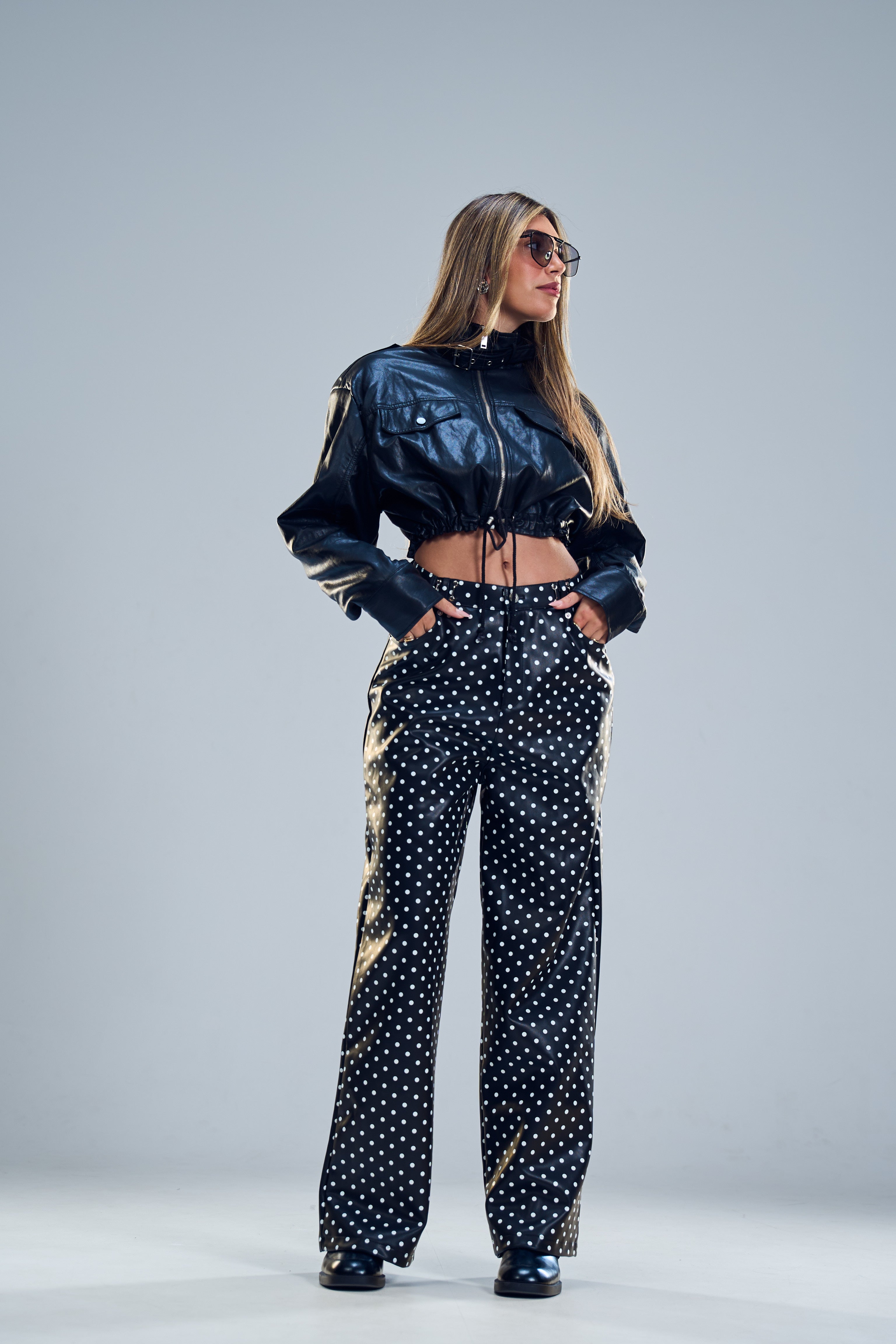 מכנס דמוי עור מיי חום