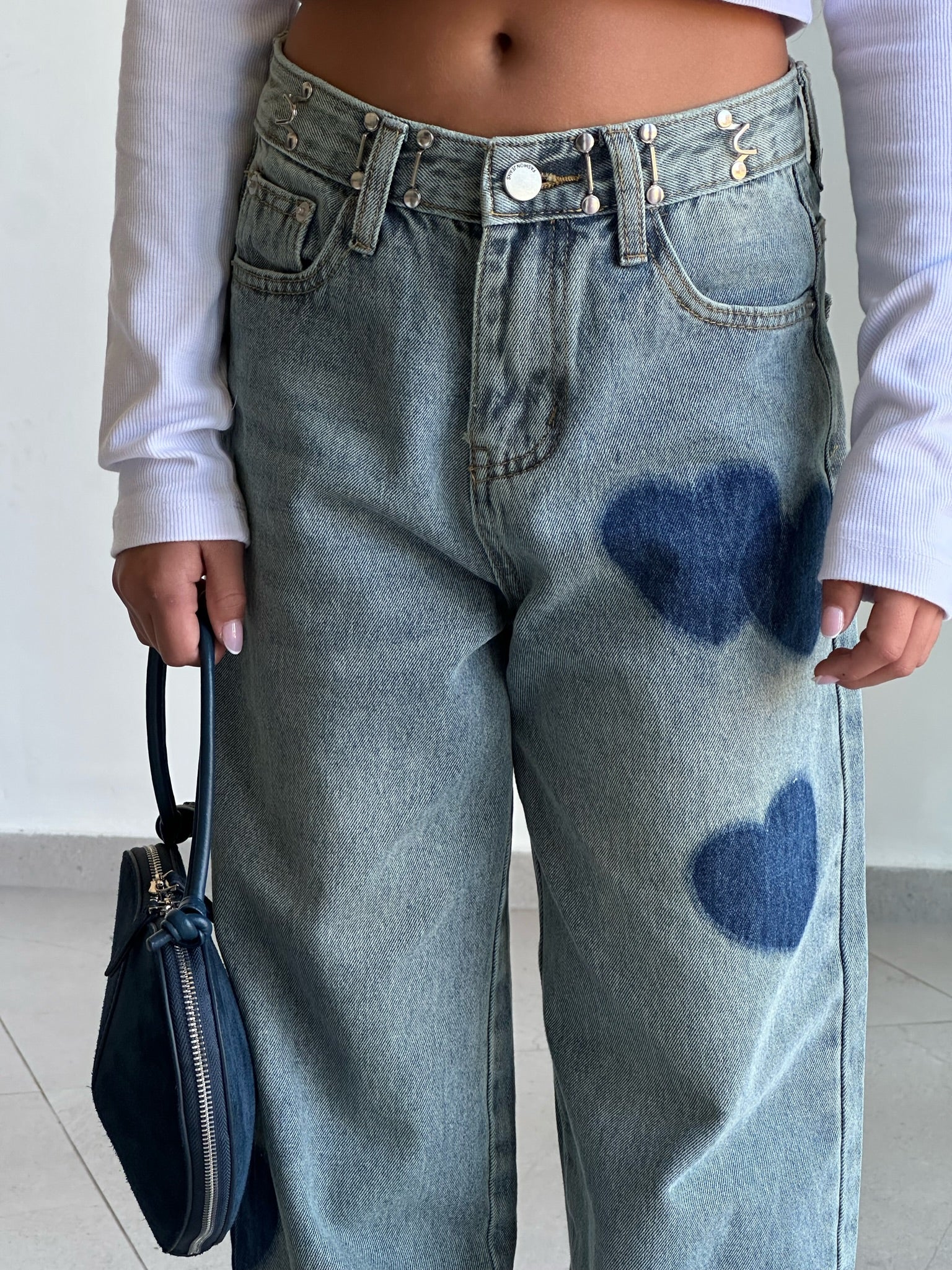 מכנס ג׳ינס אמה