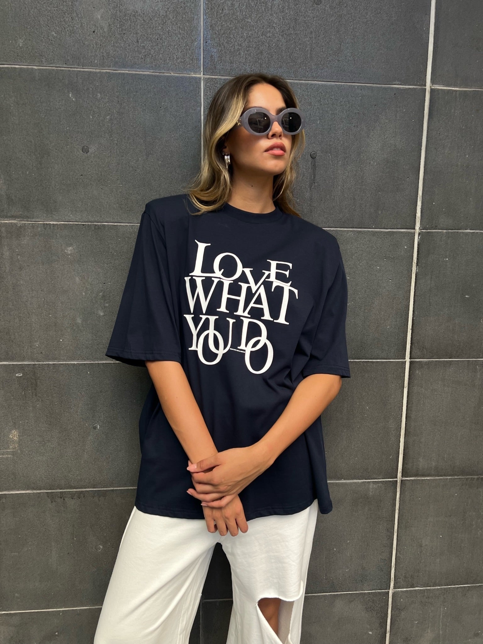 חולצת דנה אוברסייז כחול כהה