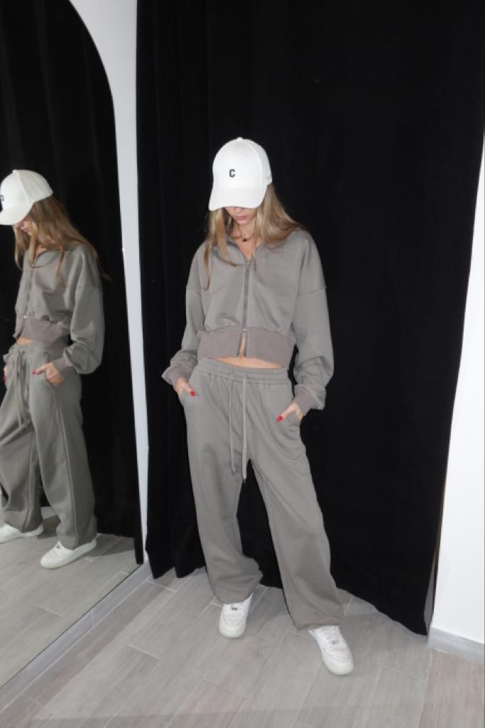 חליפת ניל זית