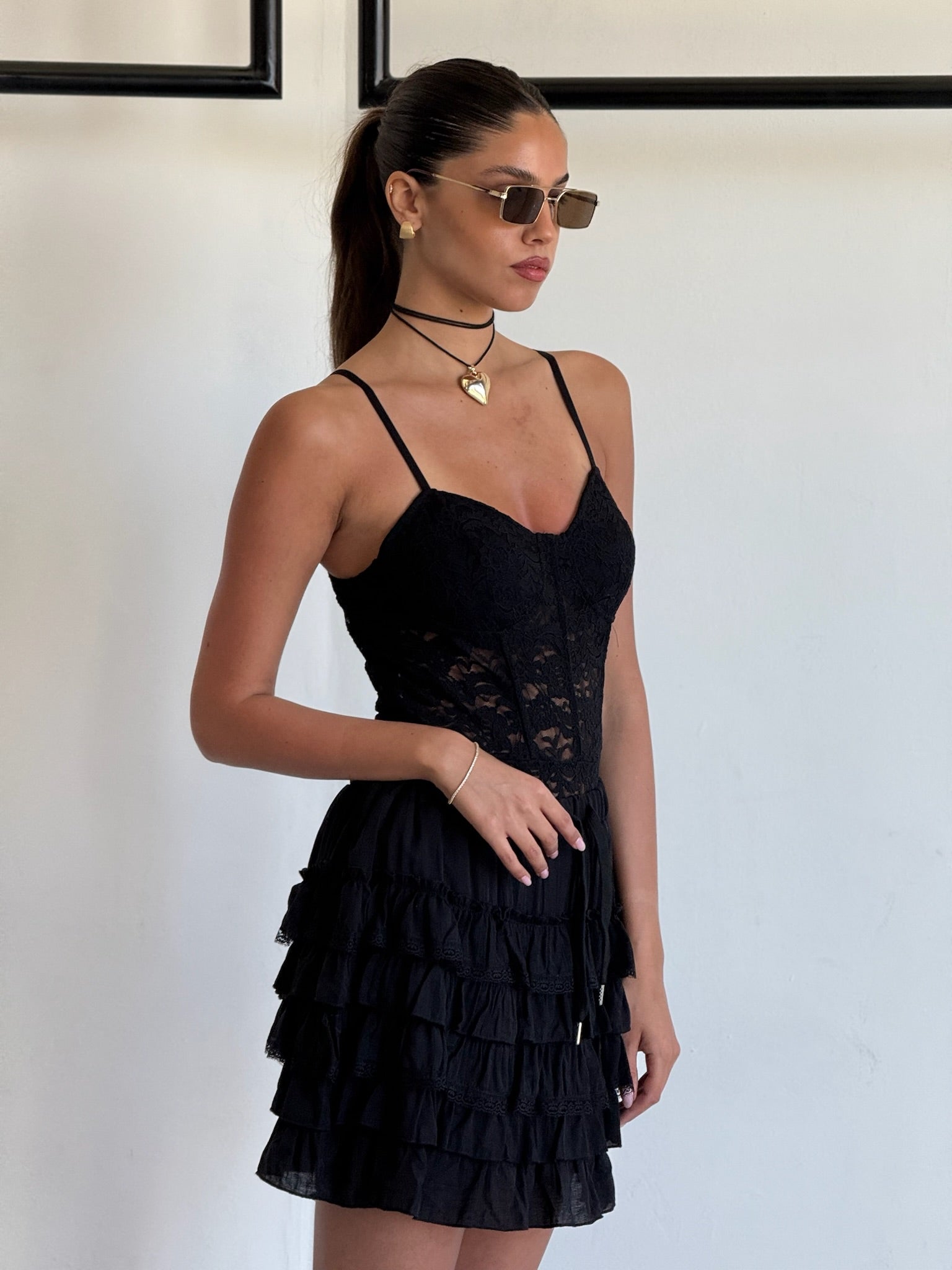 בגד גוף תחרה רום