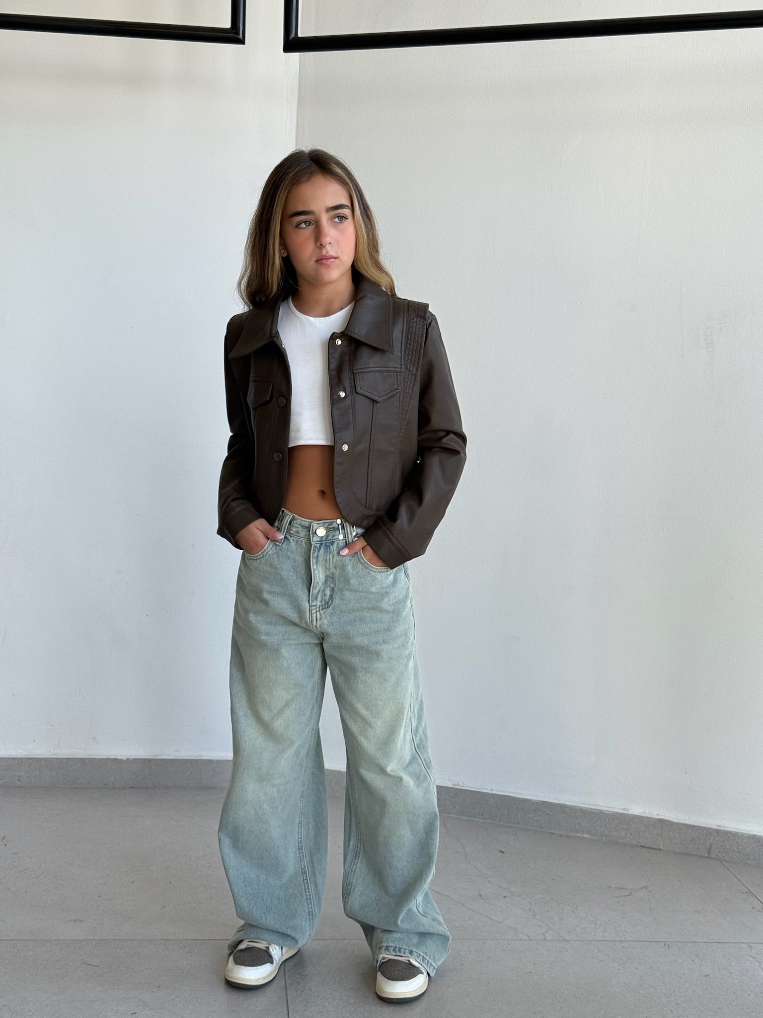 ג׳קט גאיה דמוי עור חום