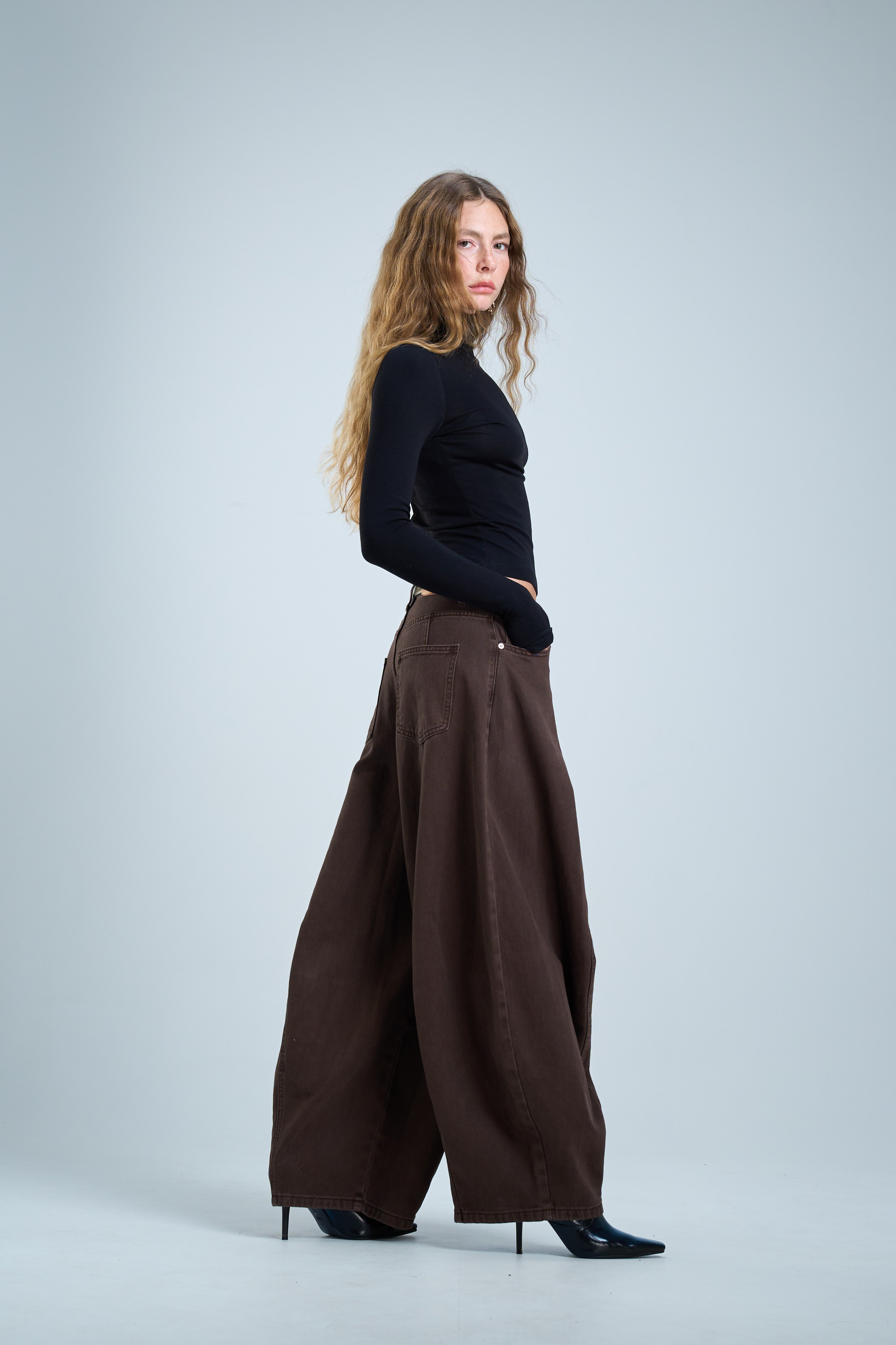 מכנס ג׳ינס נאיה חום