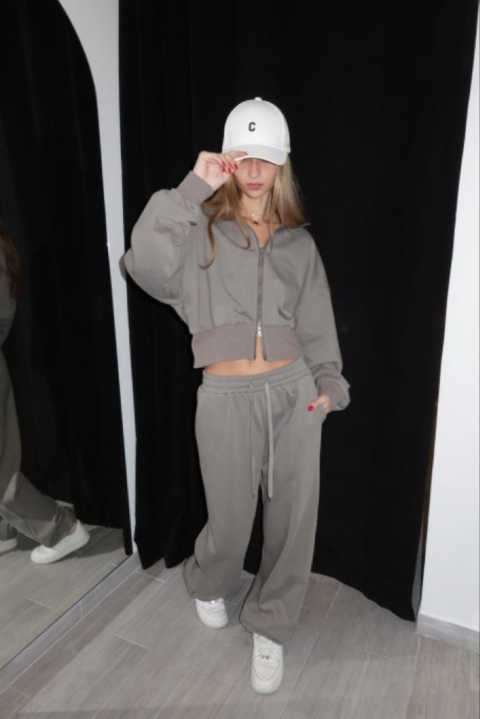 חליפת ניל זית