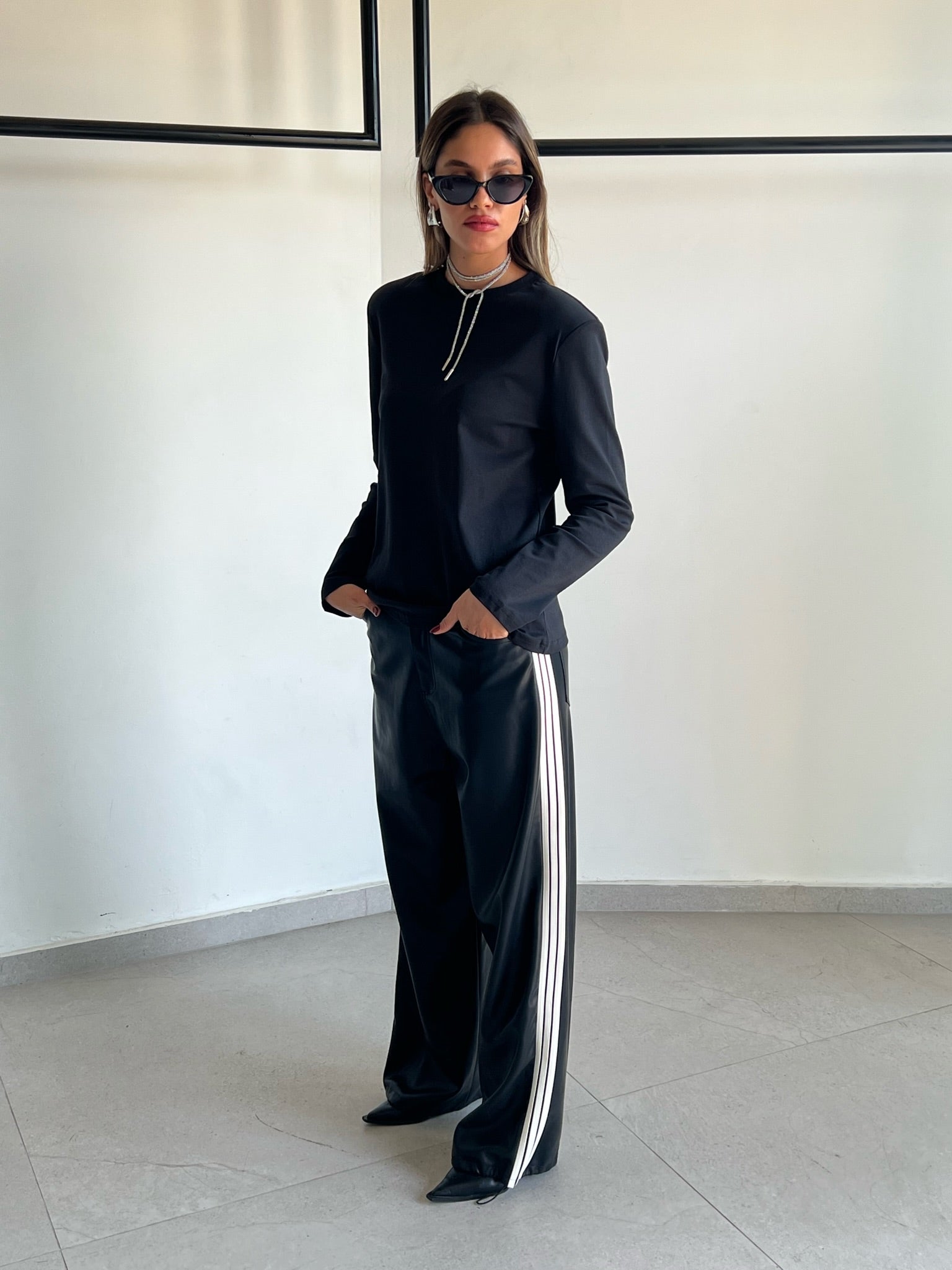 מכנס דמוי עור לורן שחור