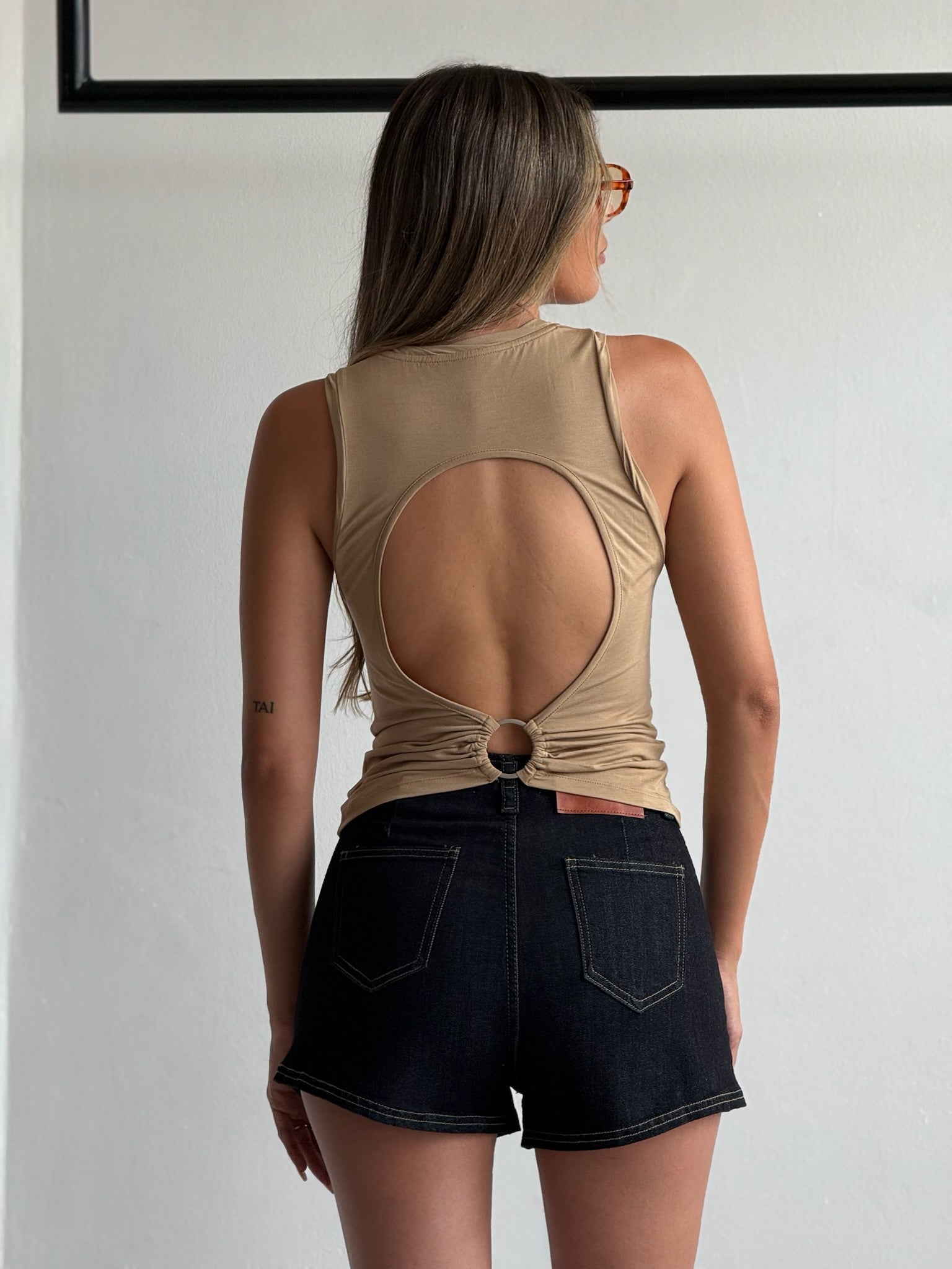 גופיית לאיה