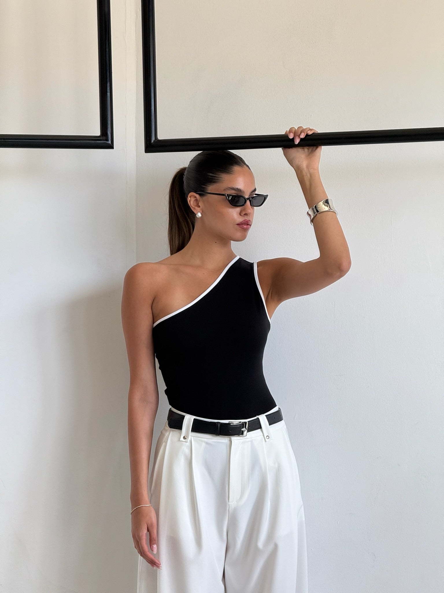 בגד גוף ליאב